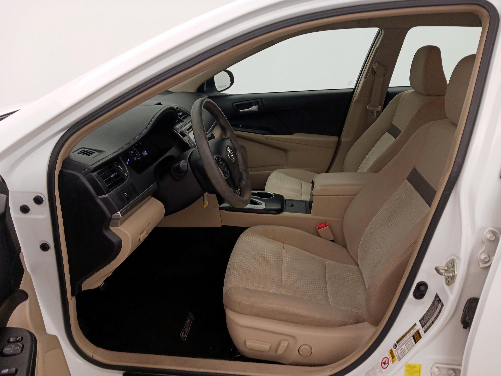 Thumbnail: 2014 Toyota Camry - 11