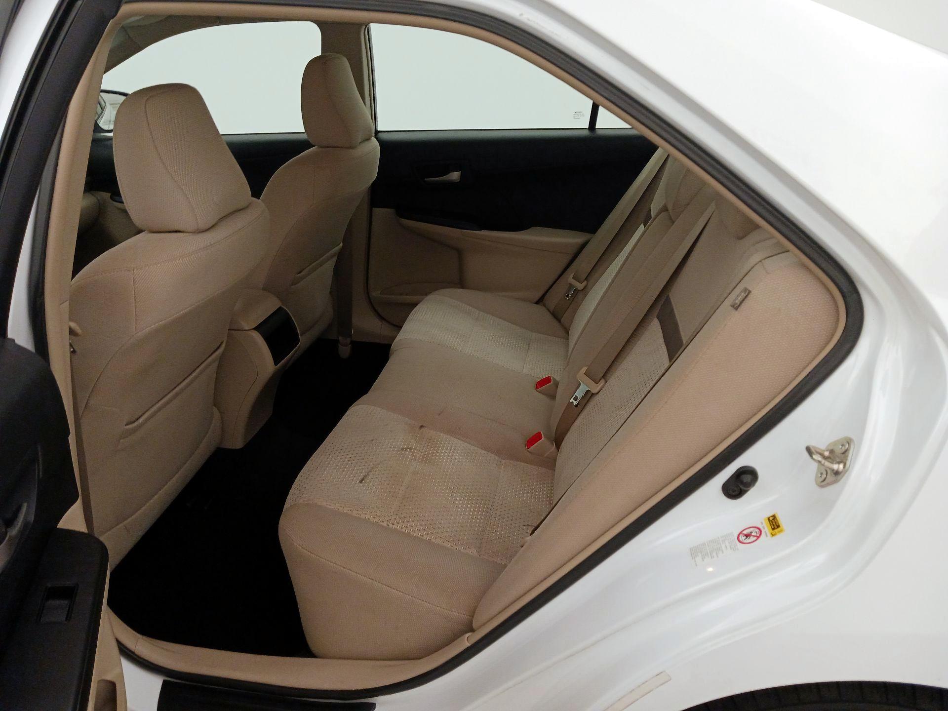 Thumbnail: 2014 Toyota Camry - 19