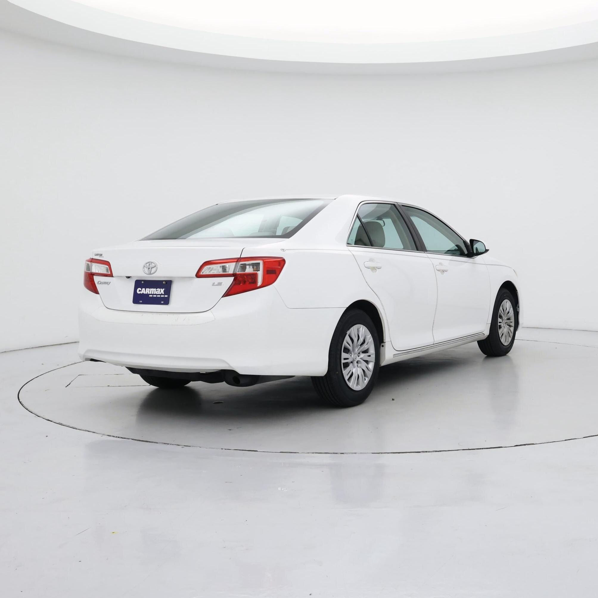 Thumbnail: 2014 Toyota Camry - 8