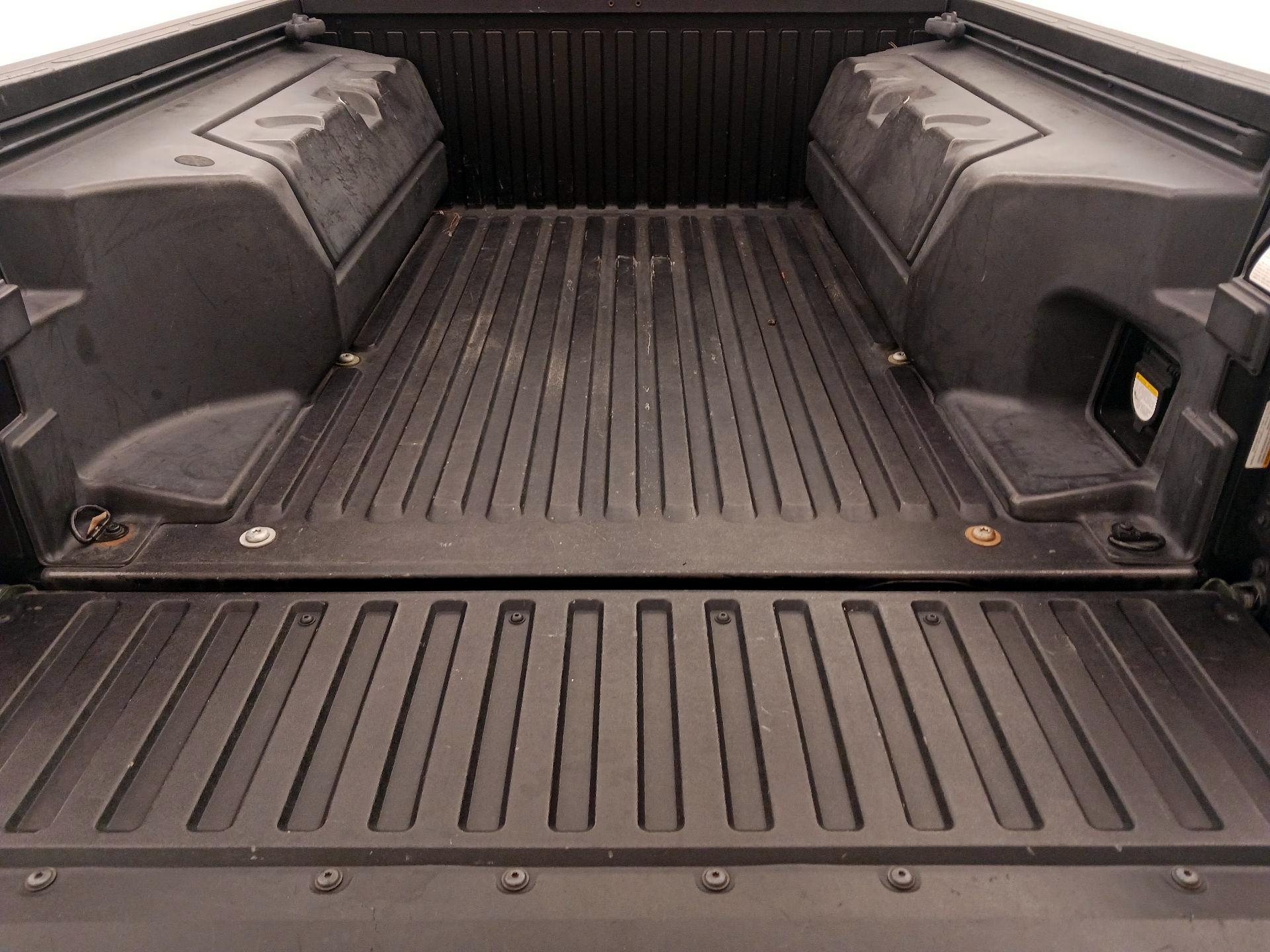 Thumbnail: 2021 Toyota Tacoma - 20