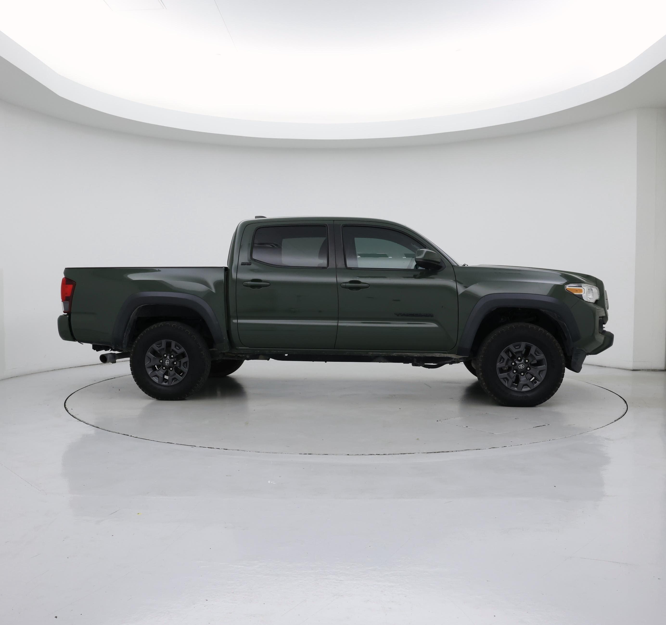 Thumbnail: 2021 Toyota Tacoma - 7