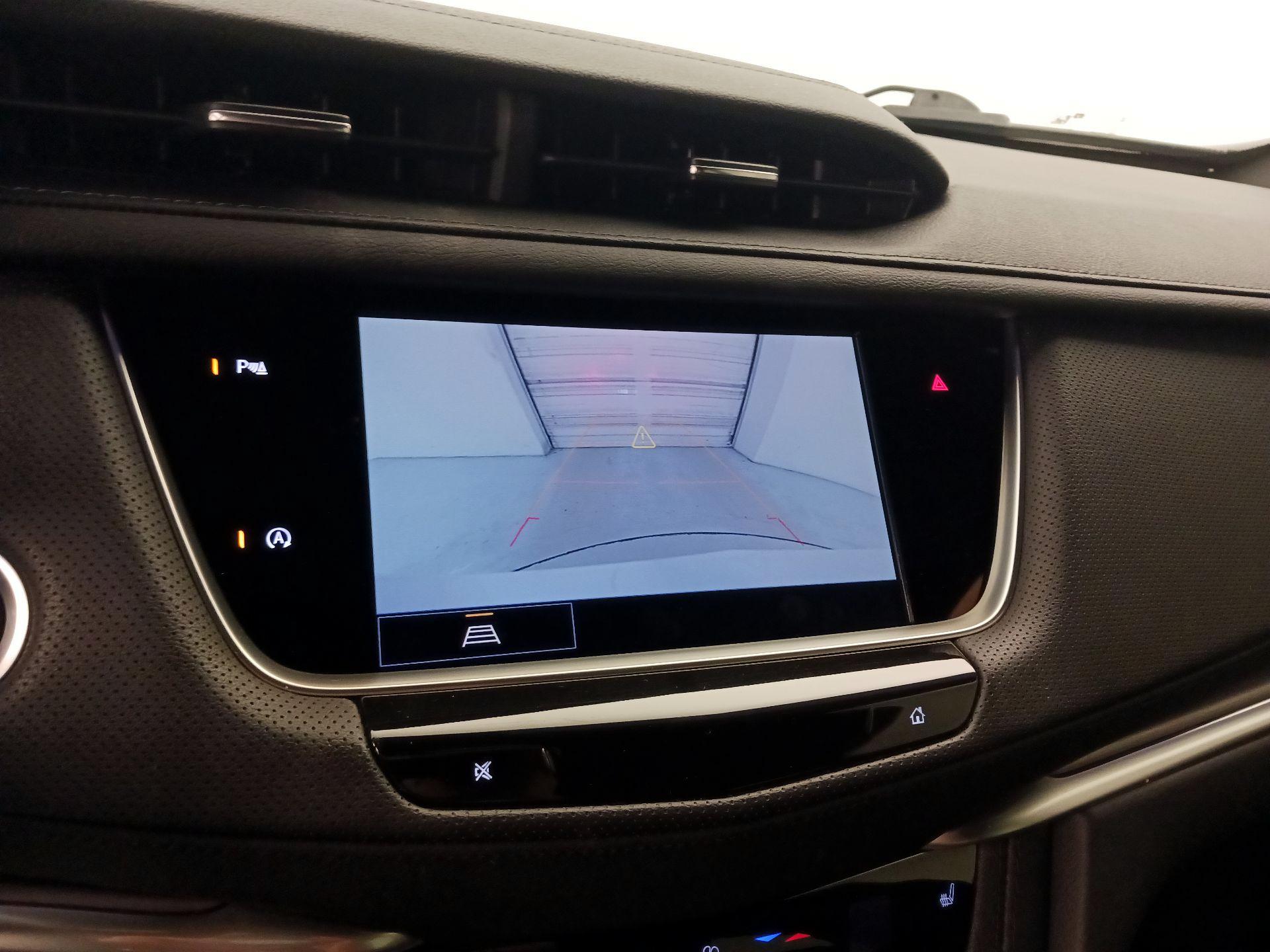 Thumbnail: 2024 Cadillac XT5 - 14