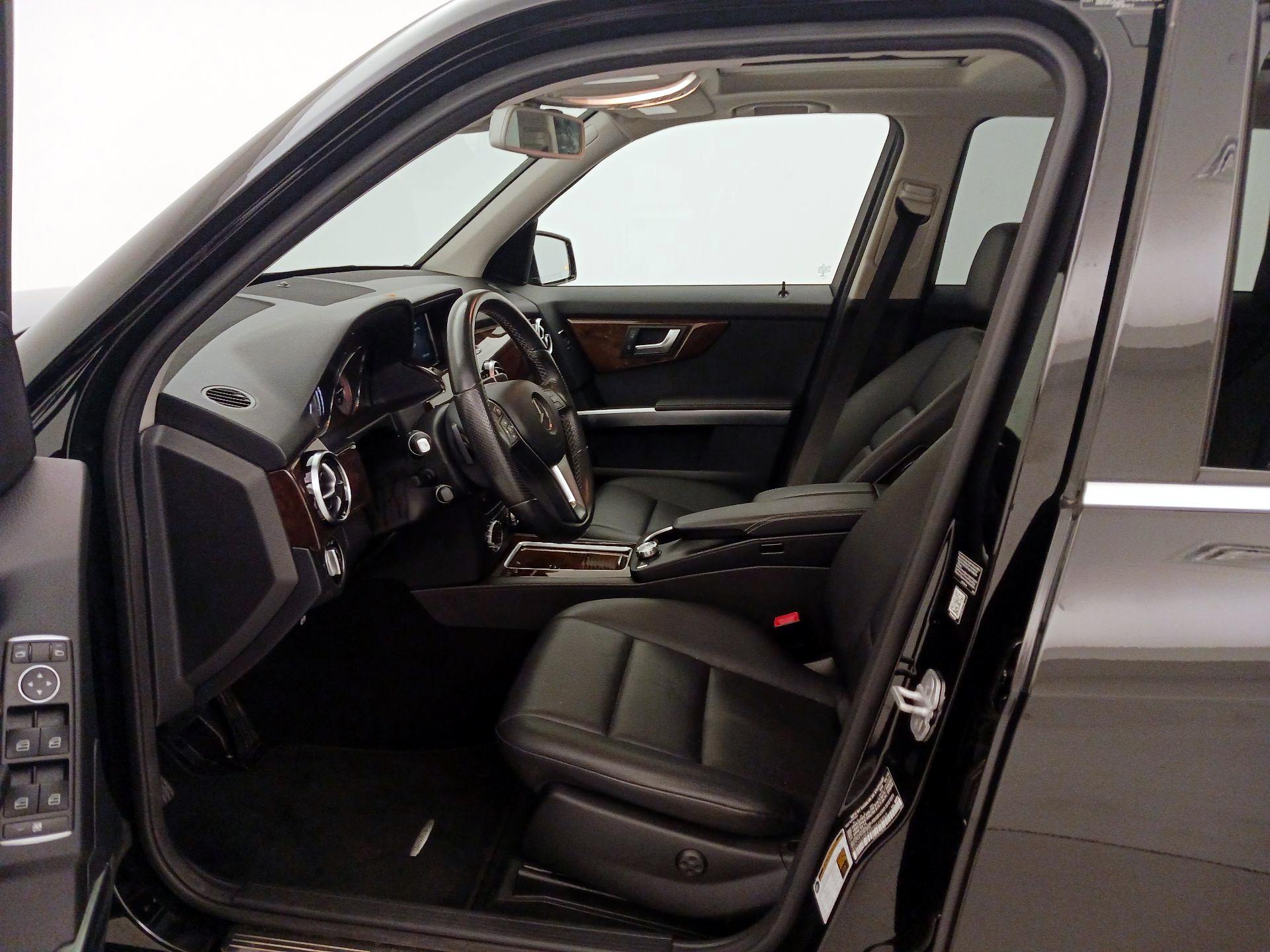 Thumbnail: 2015 Mercedes-Benz GLK - 11