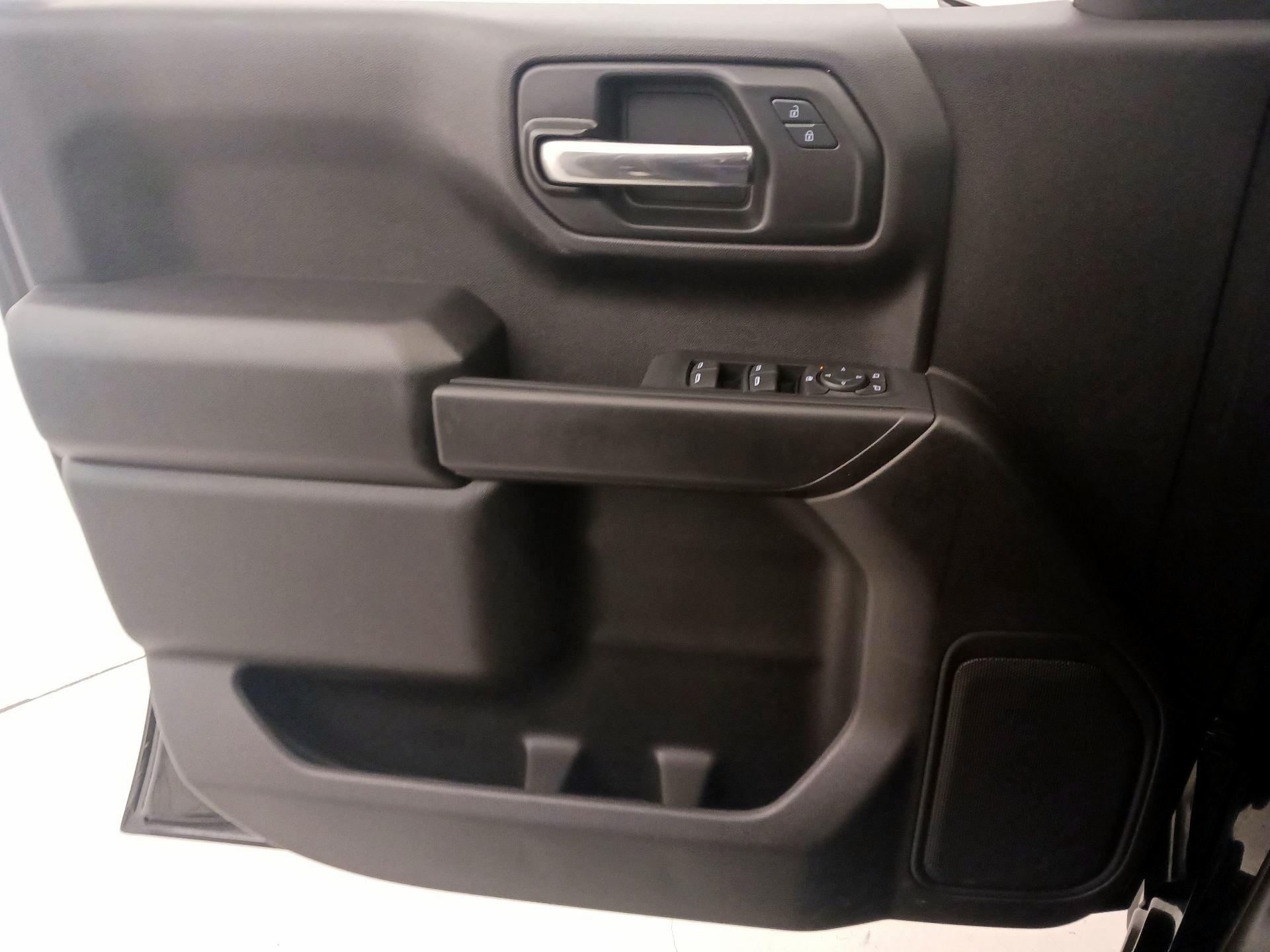 Thumbnail: 2024 Chevrolet Silverado 1500 - 12