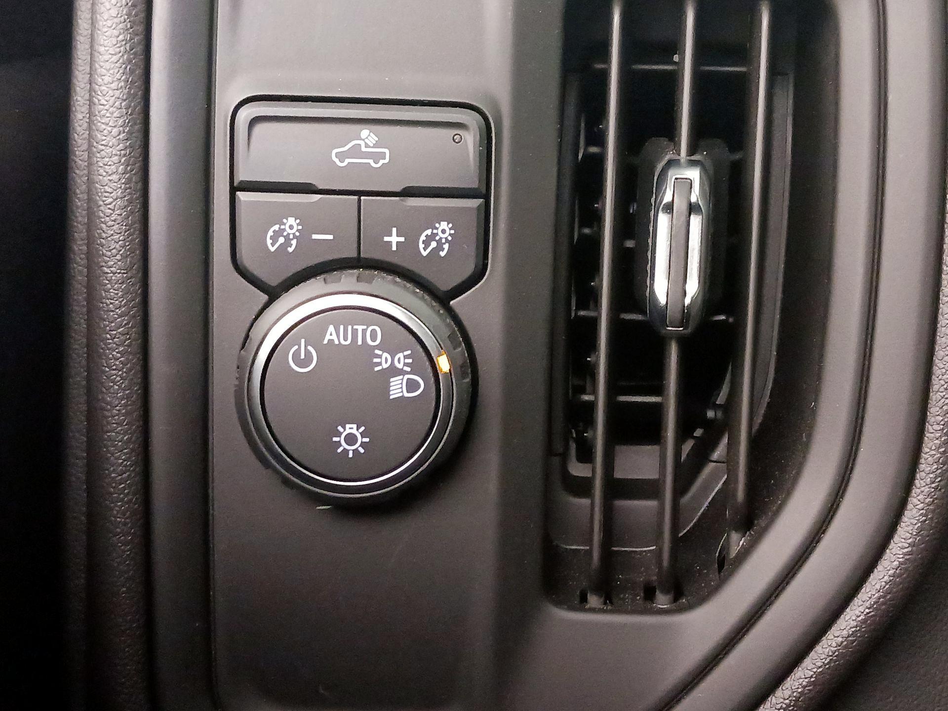 Thumbnail: 2024 Chevrolet Silverado 1500 - 13