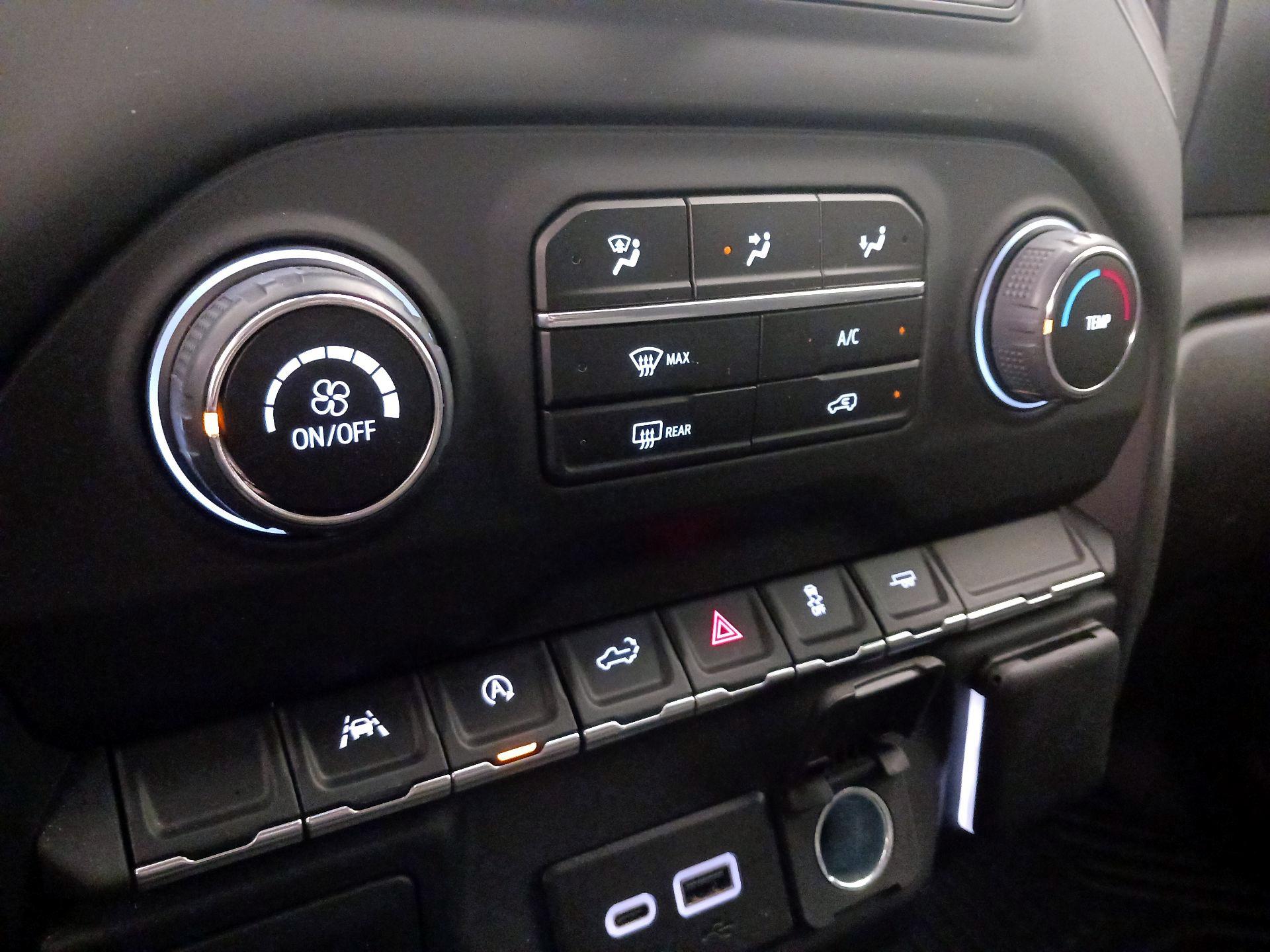 Thumbnail: 2024 Chevrolet Silverado 1500 - 16