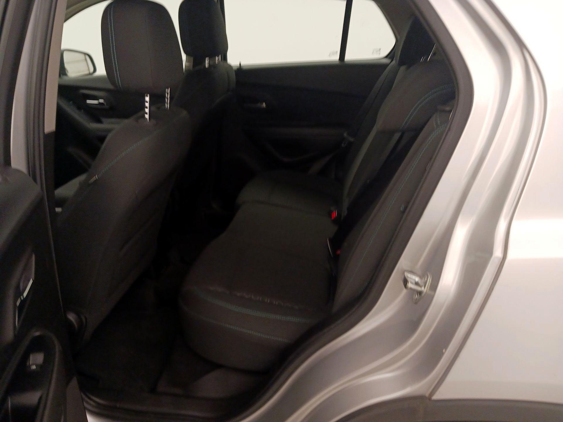 Thumbnail: 2015 Chevrolet Trax - 19