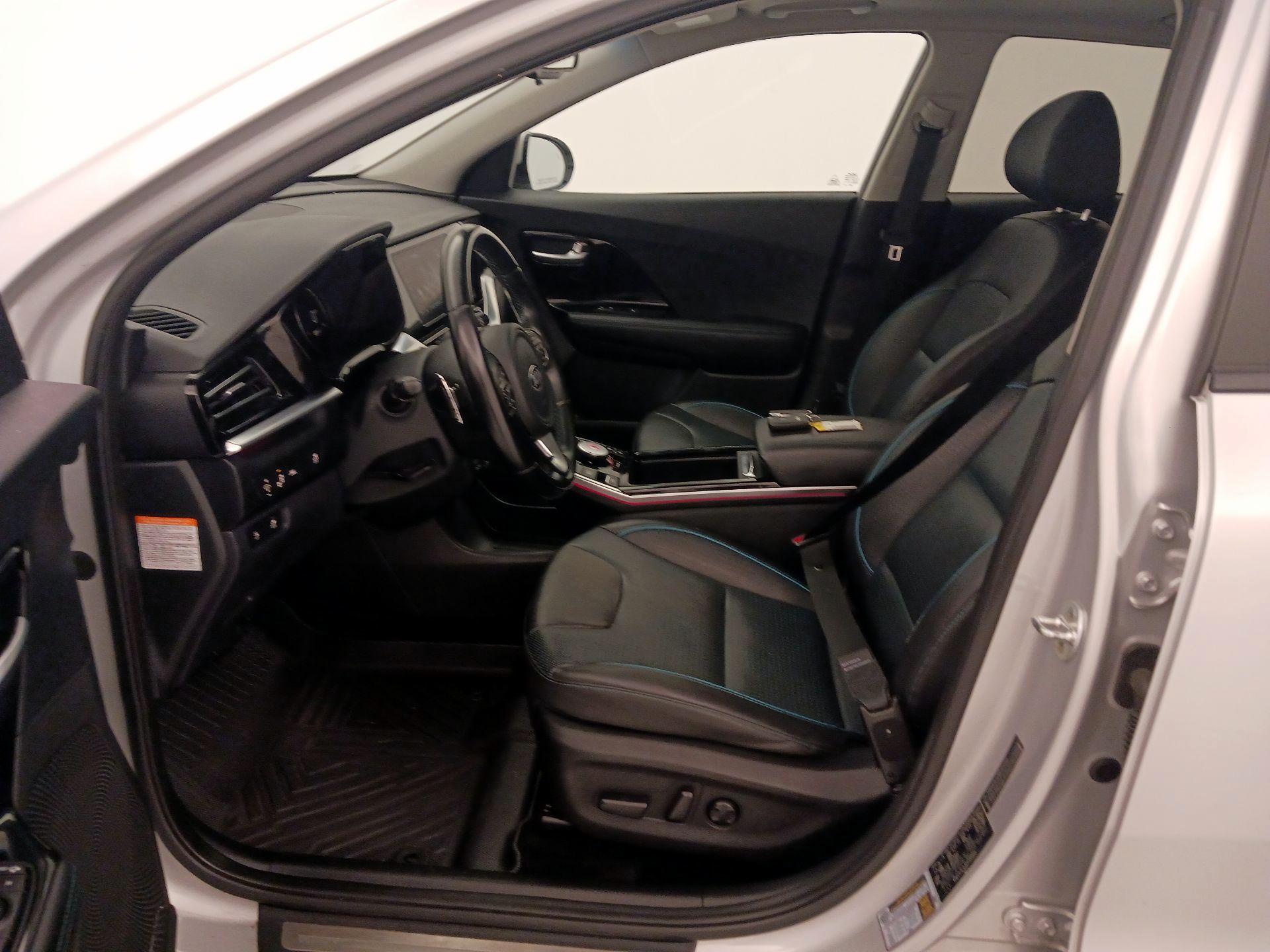 Thumbnail: 2021 Kia Niro - 11