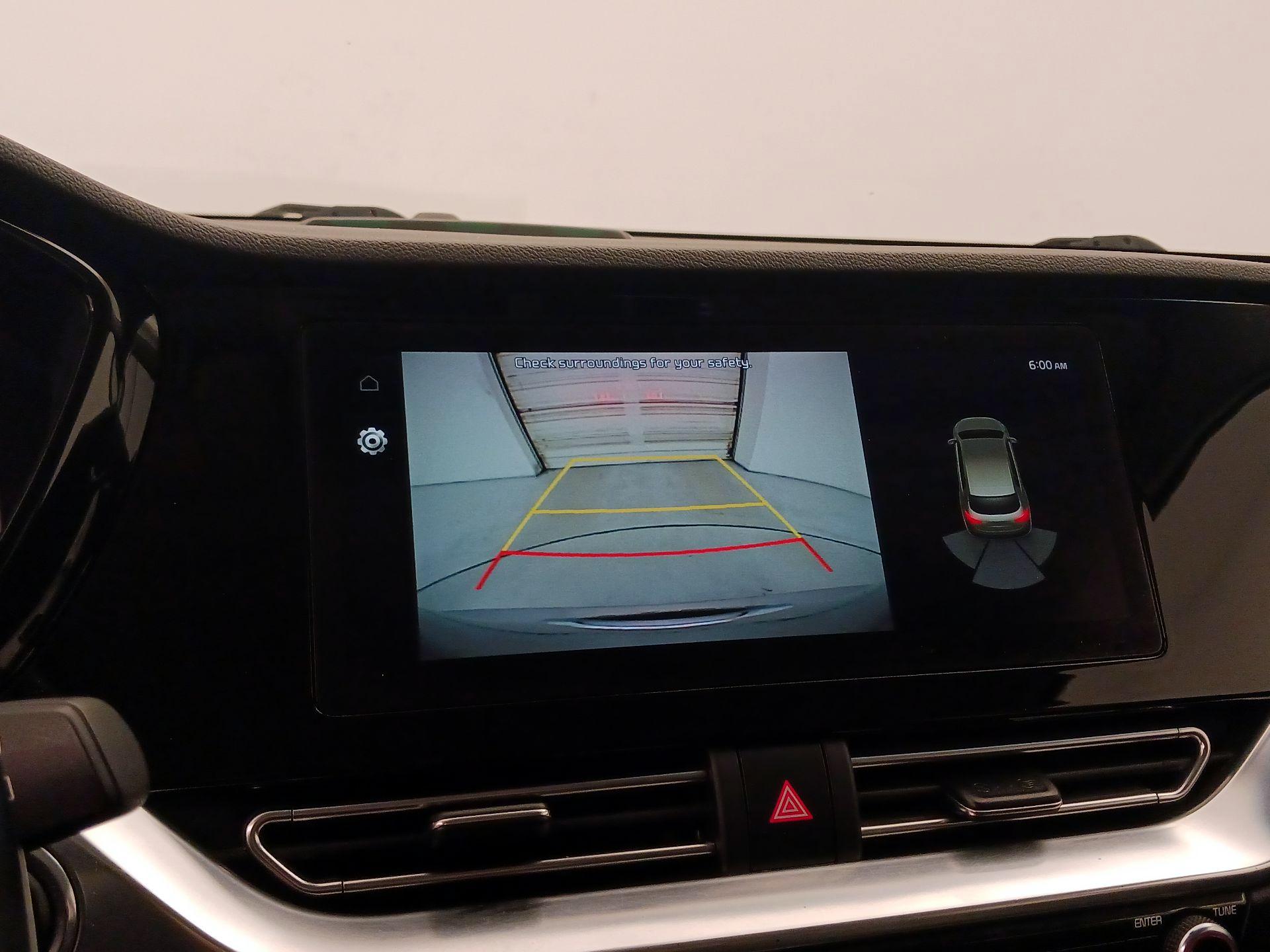 Thumbnail: 2021 Kia Niro - 15