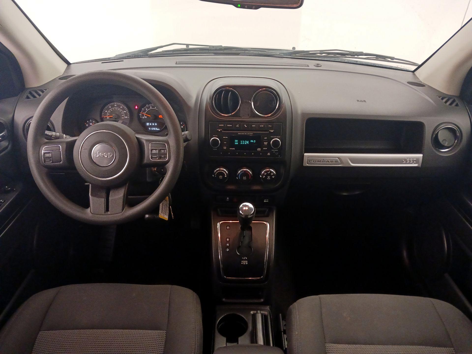 Thumbnail: 2017 Jeep Compass - 9