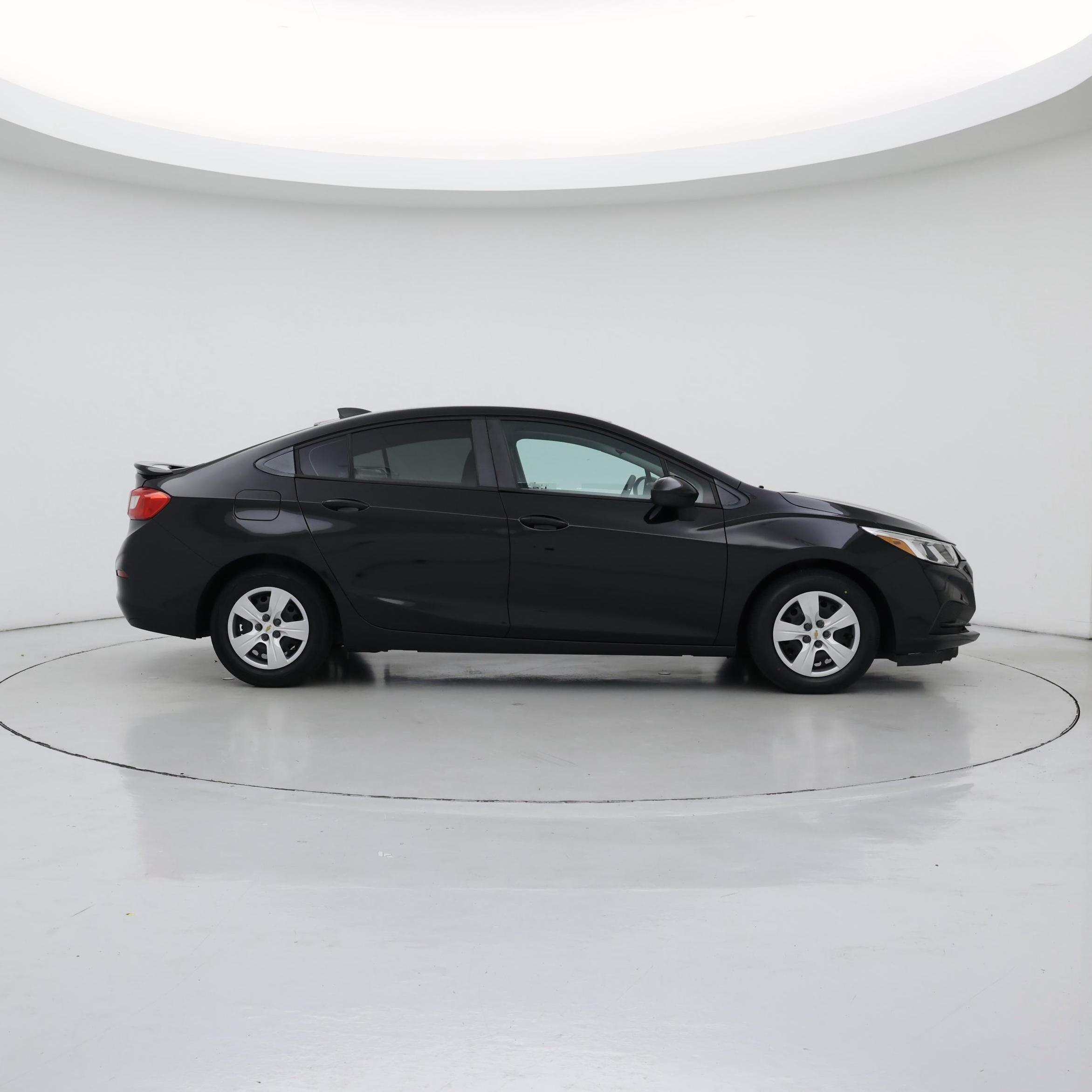 Thumbnail: 2017 Chevrolet Cruze - 7