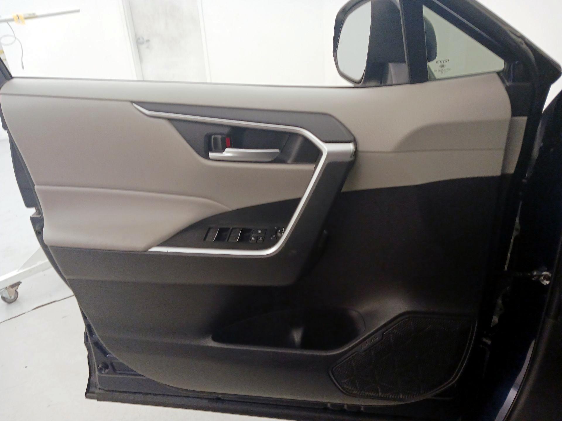 Thumbnail: 2023 Toyota RAV4 - 12