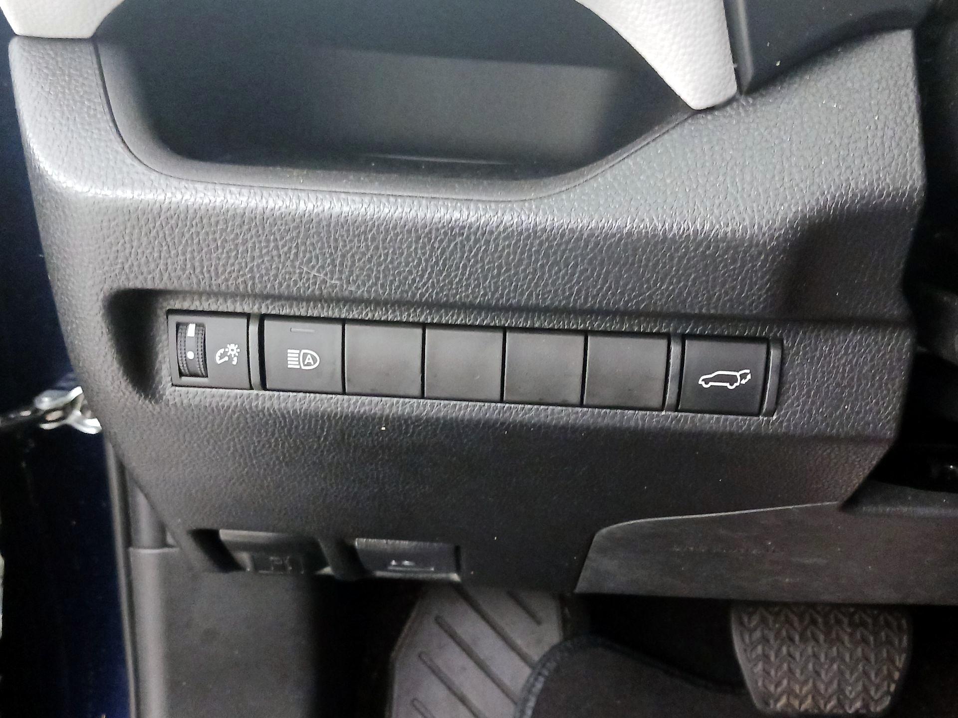 Thumbnail: 2023 Toyota RAV4 - 13