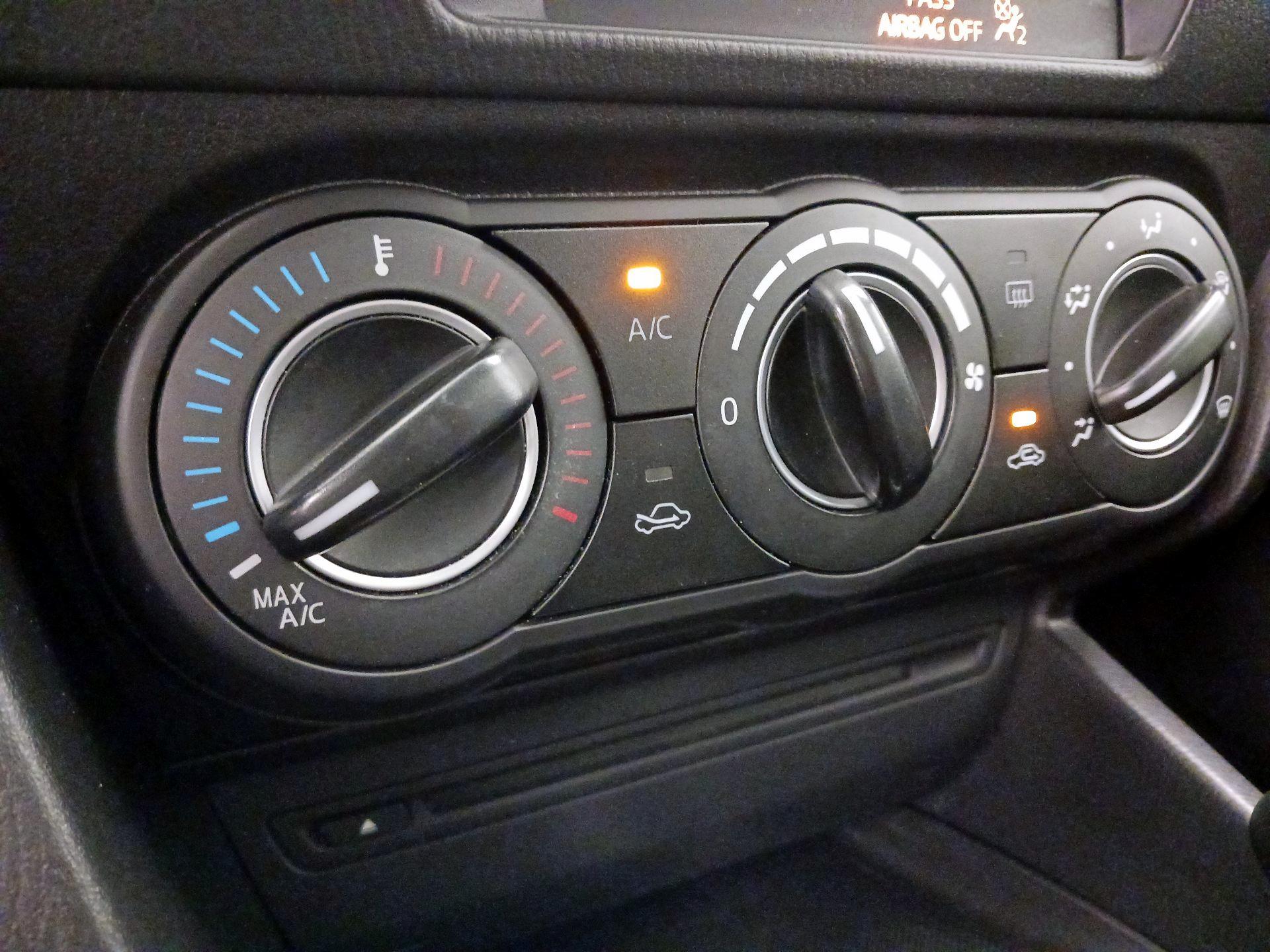 Thumbnail: 2014 Mazda Mazda3 - 15