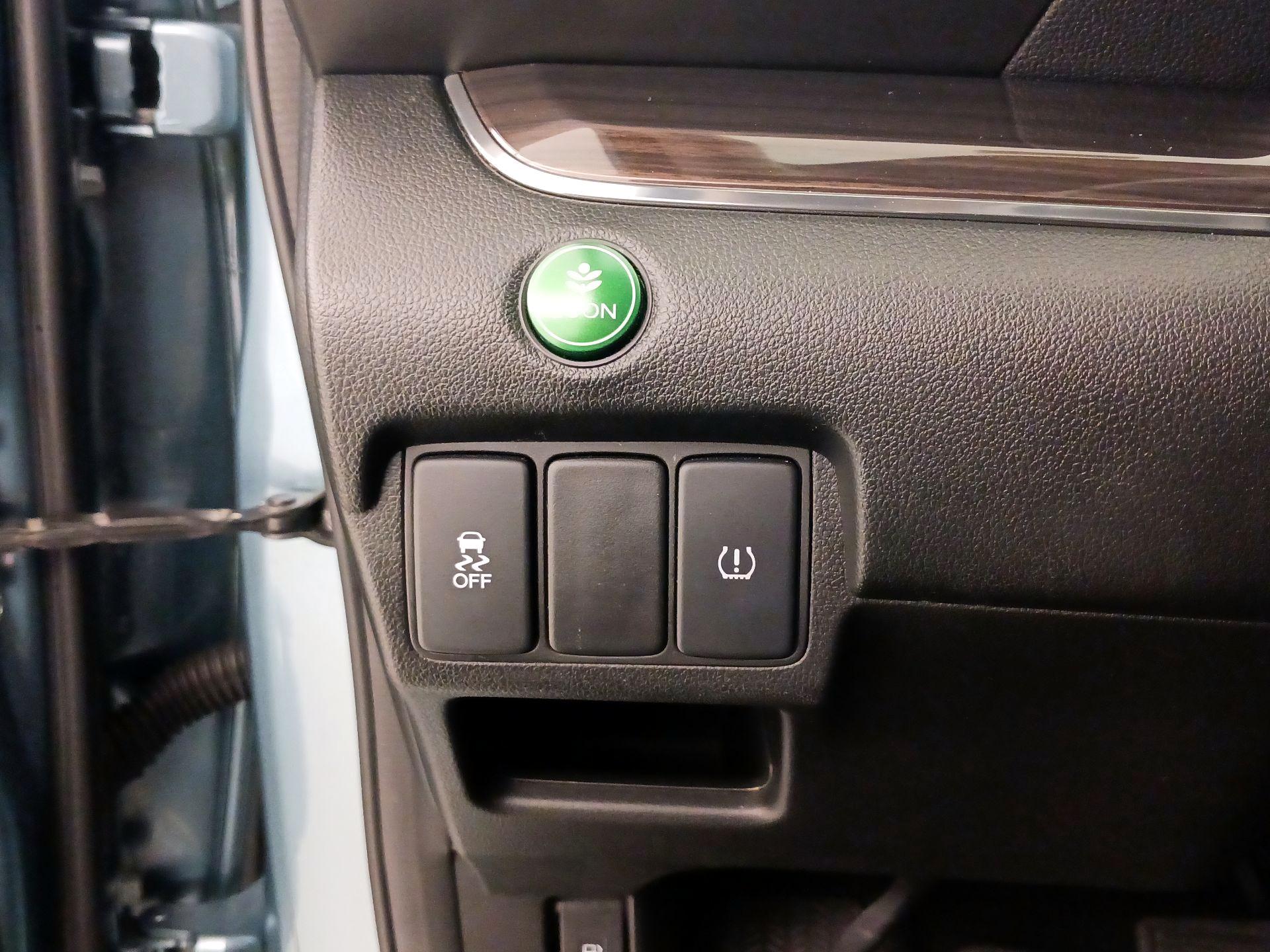 Thumbnail: 2015 Honda CR-V - 13