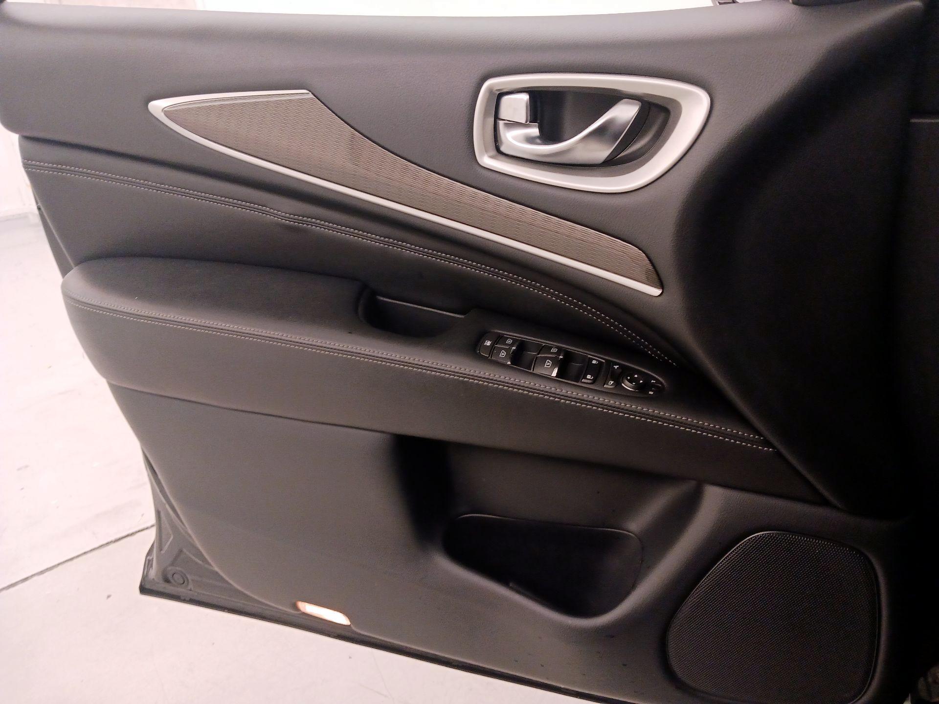 Thumbnail: 2020 INFINITI QX60 - 12
