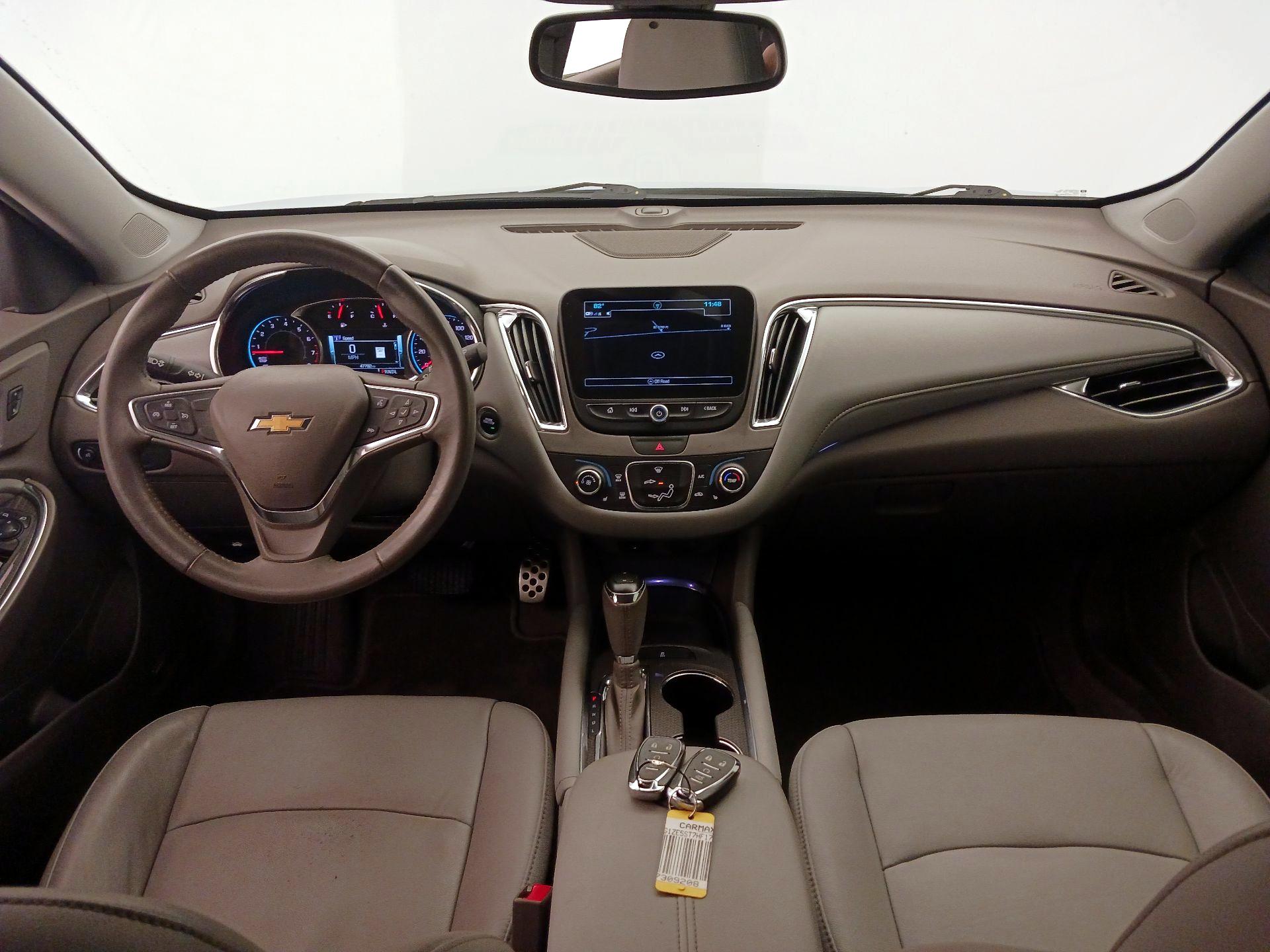 Thumbnail: 2017 Chevrolet Malibu - 9