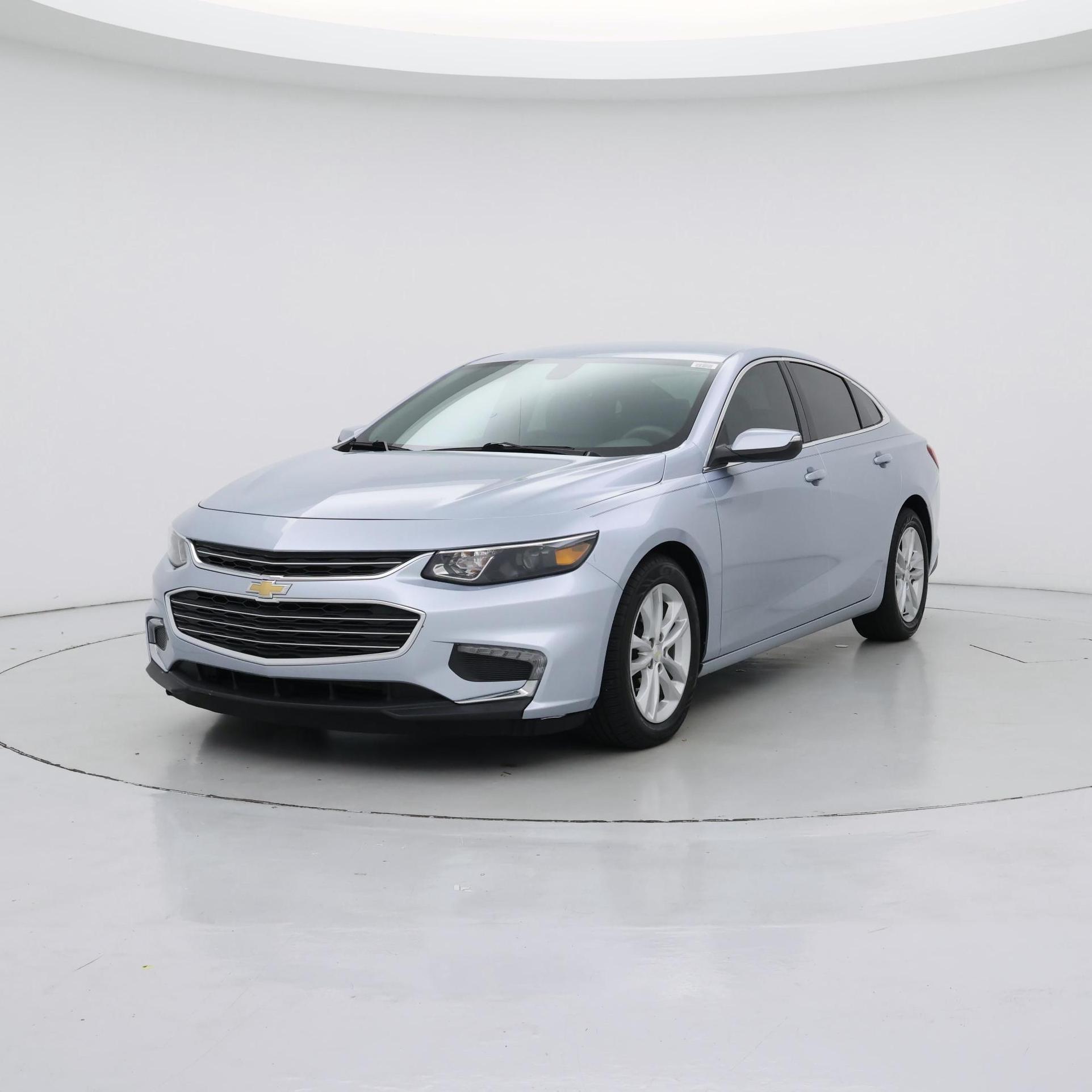 Thumbnail: 2017 Chevrolet Malibu - 4