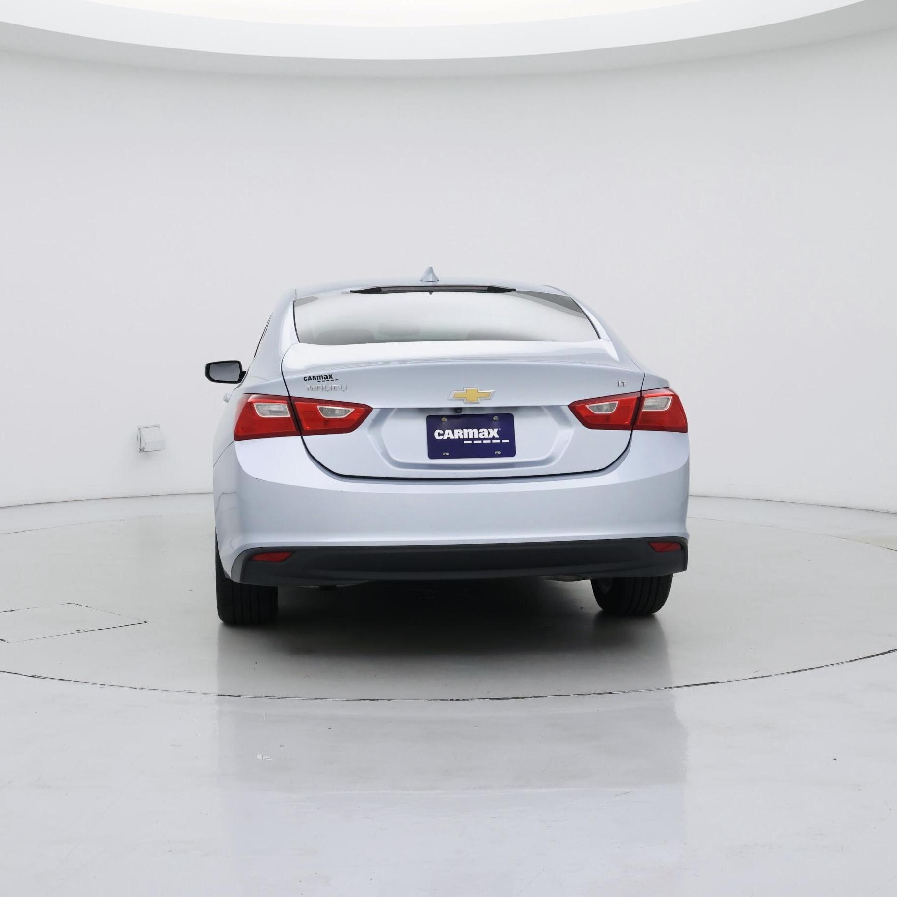 Thumbnail: 2017 Chevrolet Malibu - 6