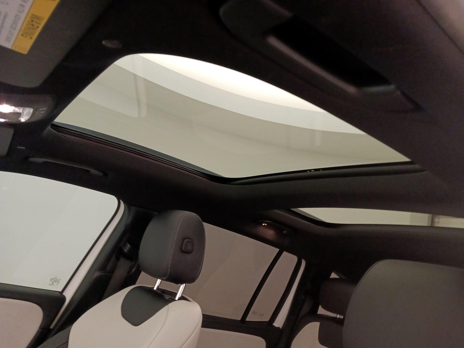 Thumbnail: 2021 Mercedes-Benz GLB - 19