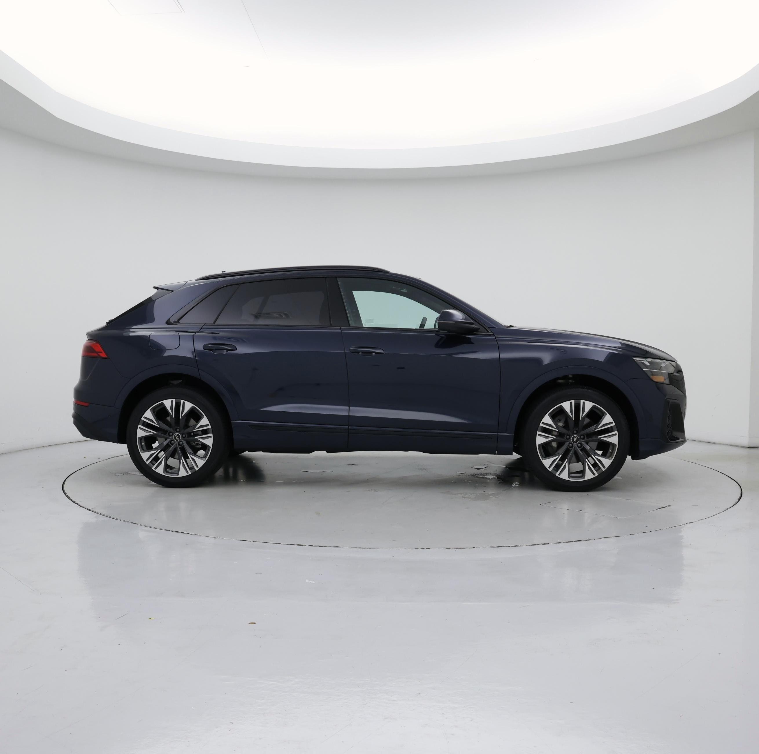 Thumbnail: 2025 Audi Q8 - 7