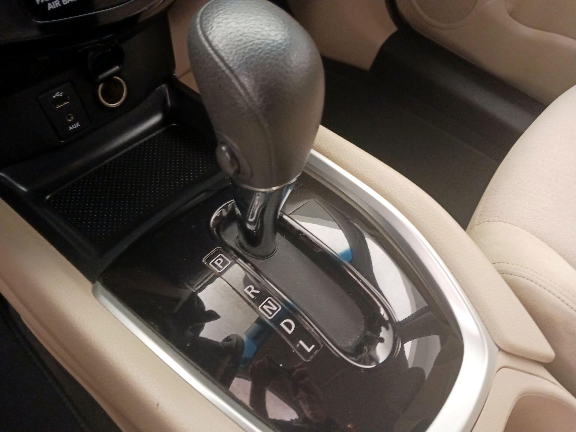 Thumbnail: 2016 Nissan Rogue - 17