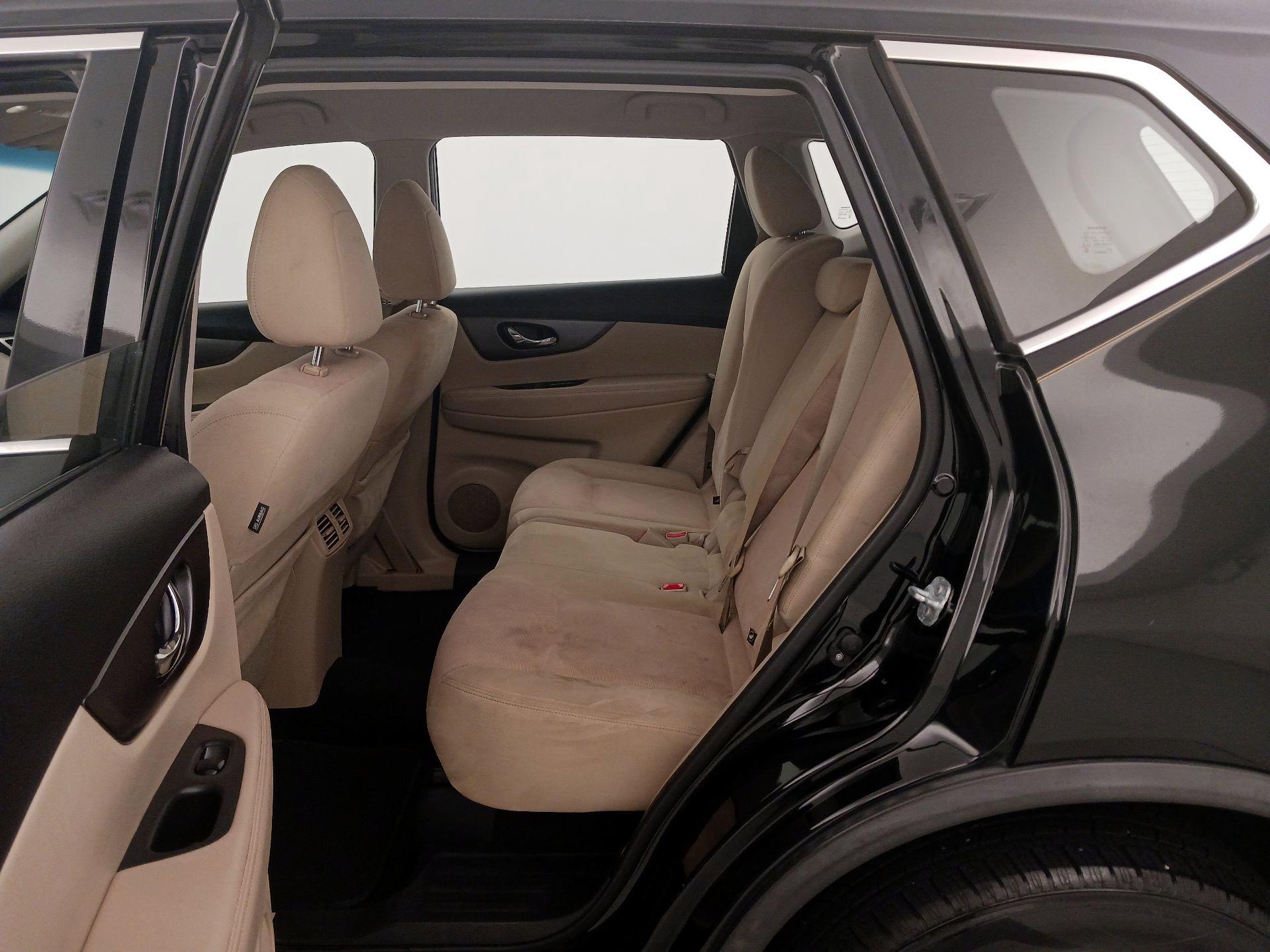 Thumbnail: 2016 Nissan Rogue - 19