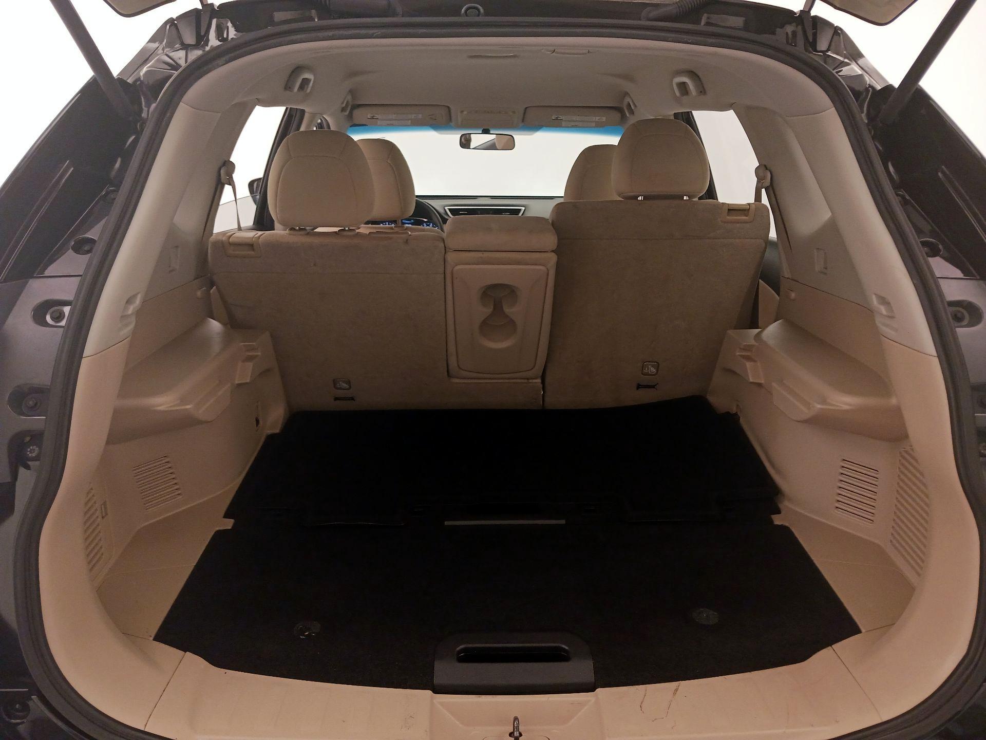 Thumbnail: 2016 Nissan Rogue - 20