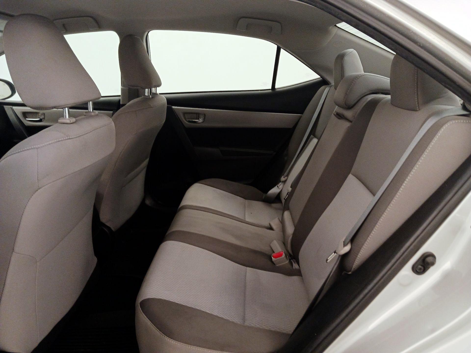 Thumbnail: 2019 Toyota Corolla - 19