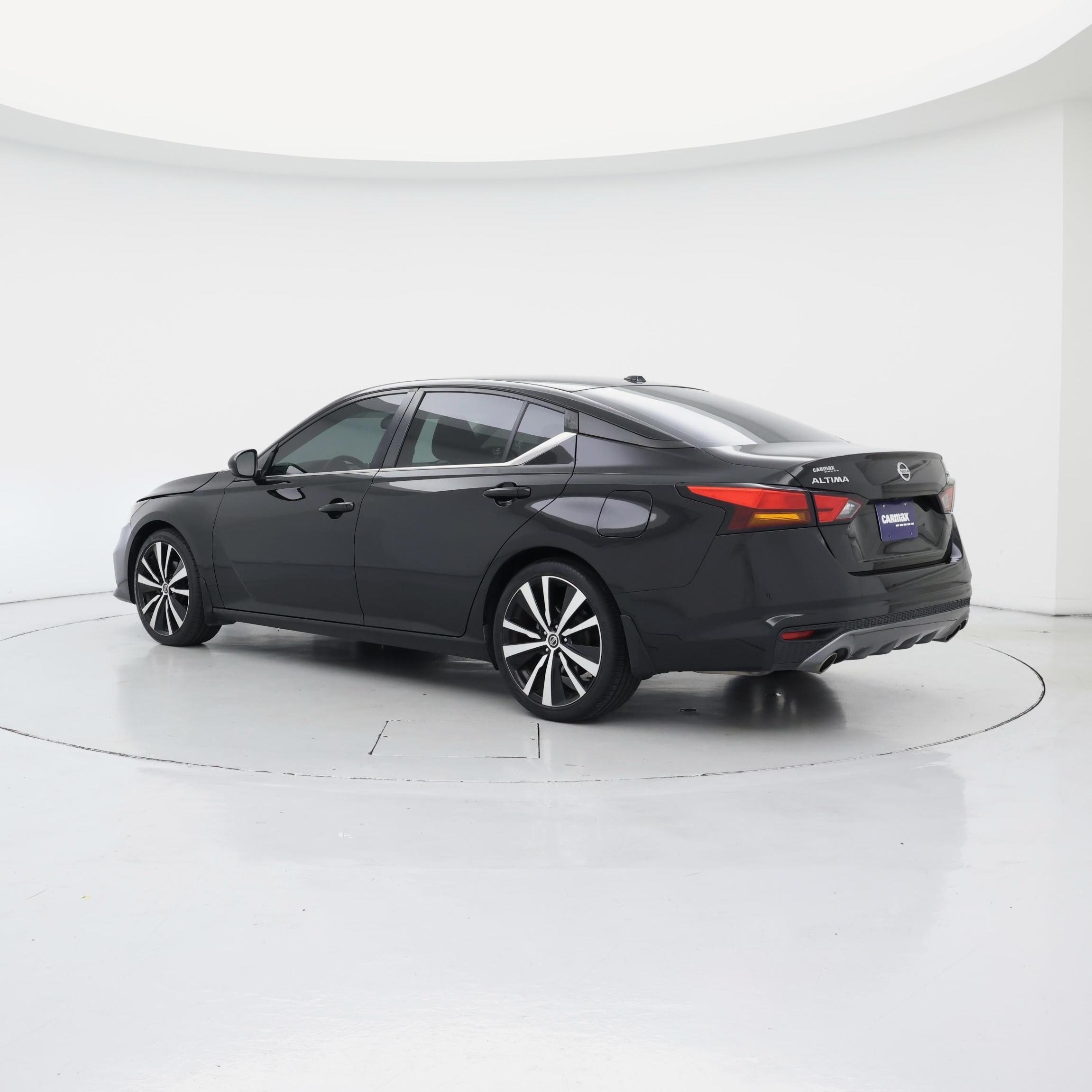 Thumbnail: 2019 Nissan Altima - 3
