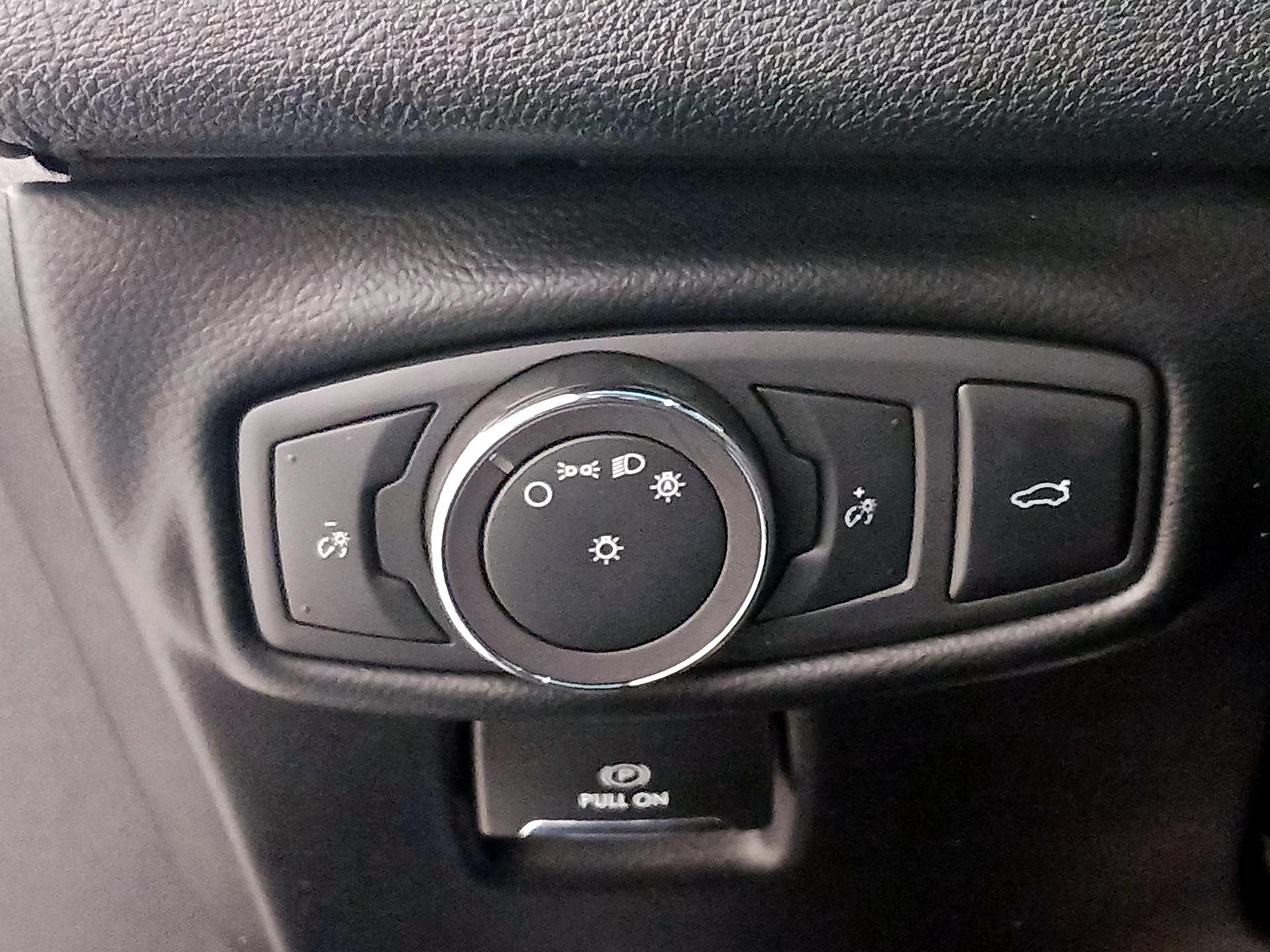 Thumbnail: 2019 Lincoln MKZ - 13
