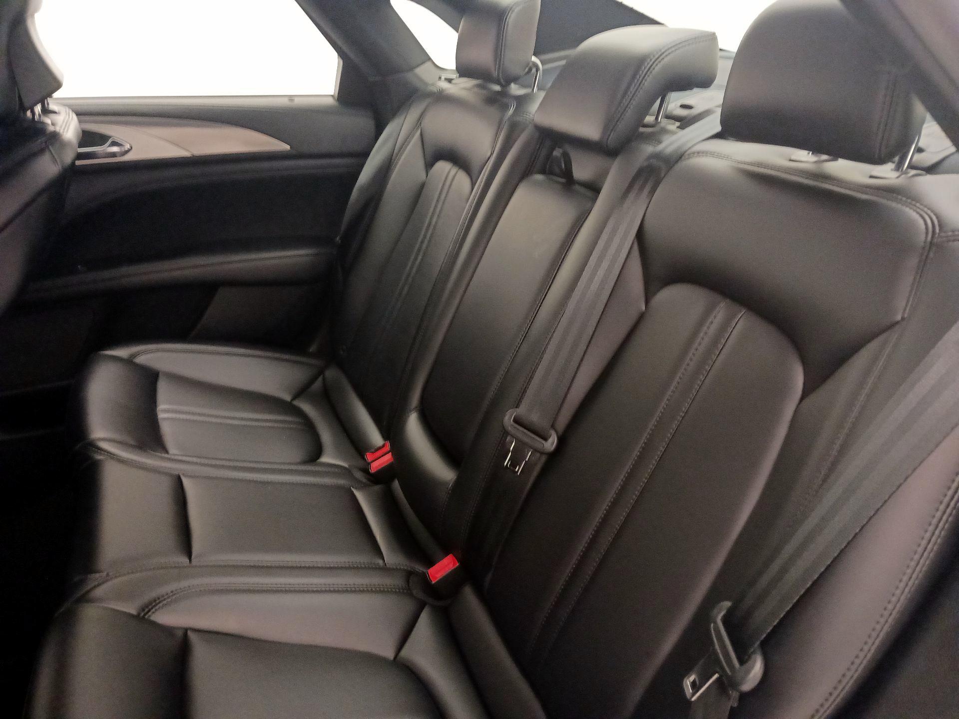 Thumbnail: 2019 Lincoln MKZ - 19