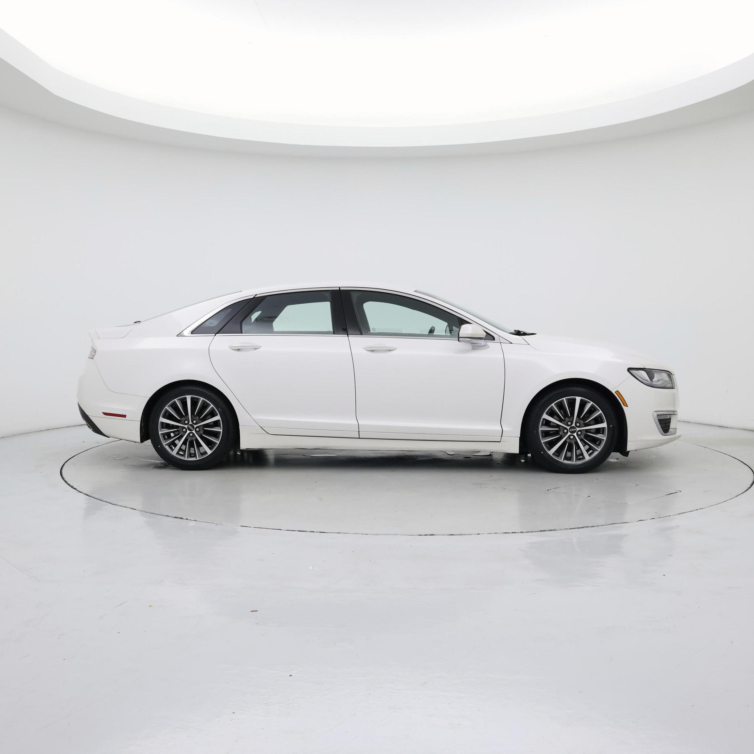 Thumbnail: 2019 Lincoln MKZ - 7