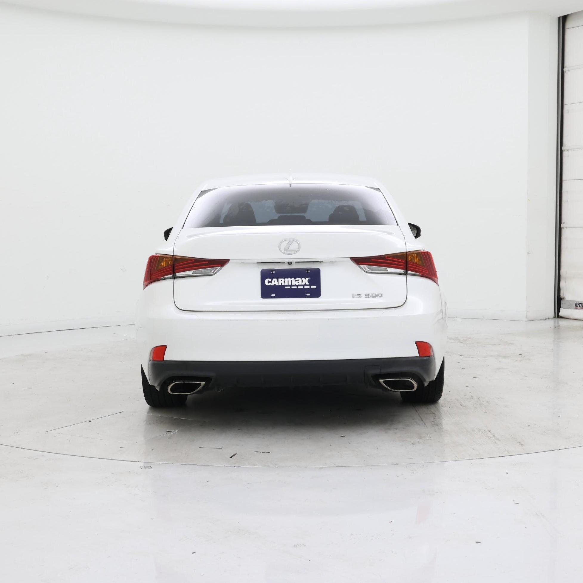 Thumbnail: 2019 Lexus IS - 6