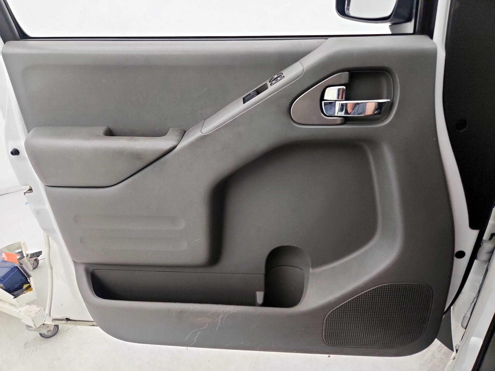 Thumbnail: 2020 Nissan Frontier - 12