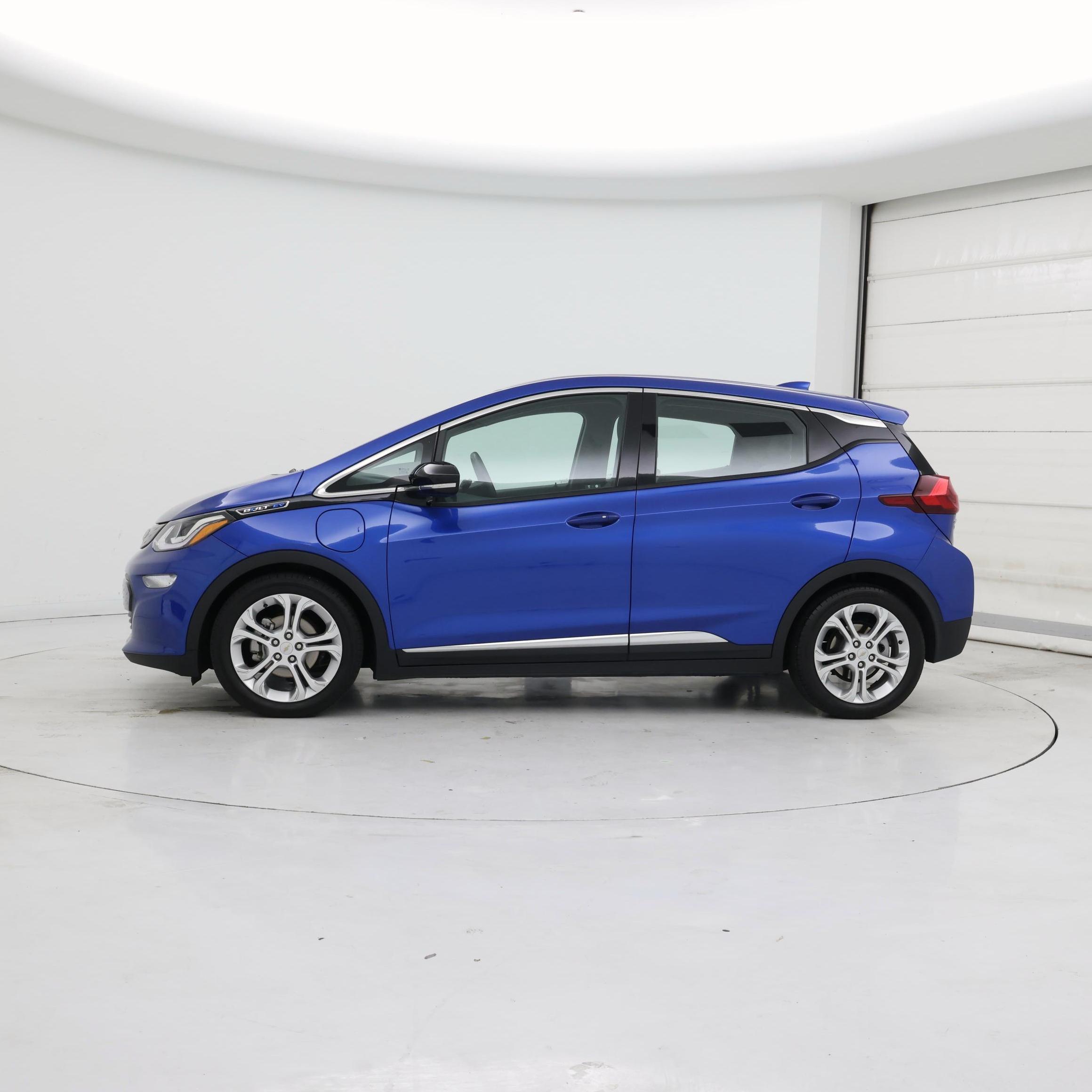 Thumbnail: 2021 Chevrolet Bolt EV - 3