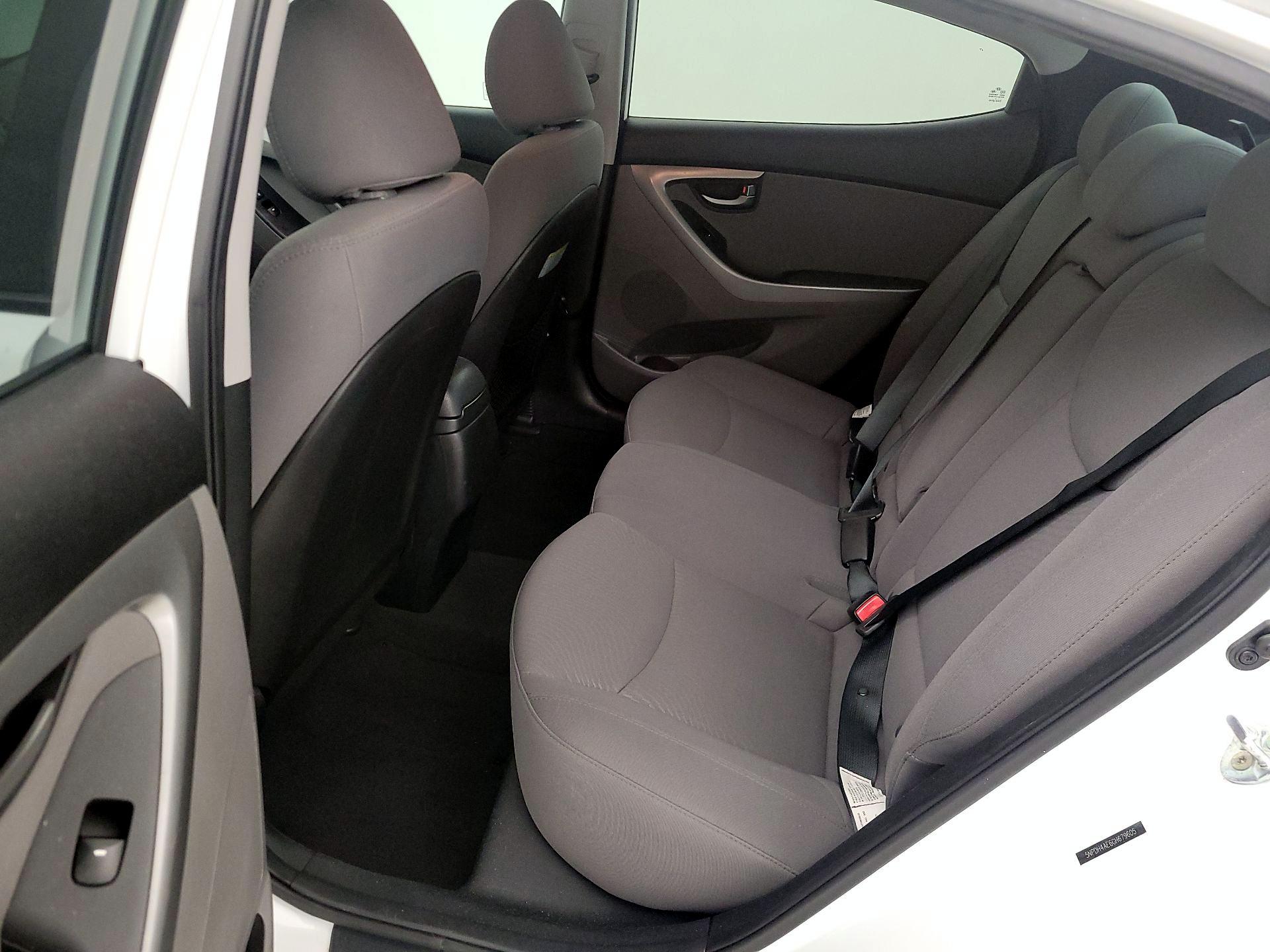 Thumbnail: 2016 Hyundai Elantra - 19
