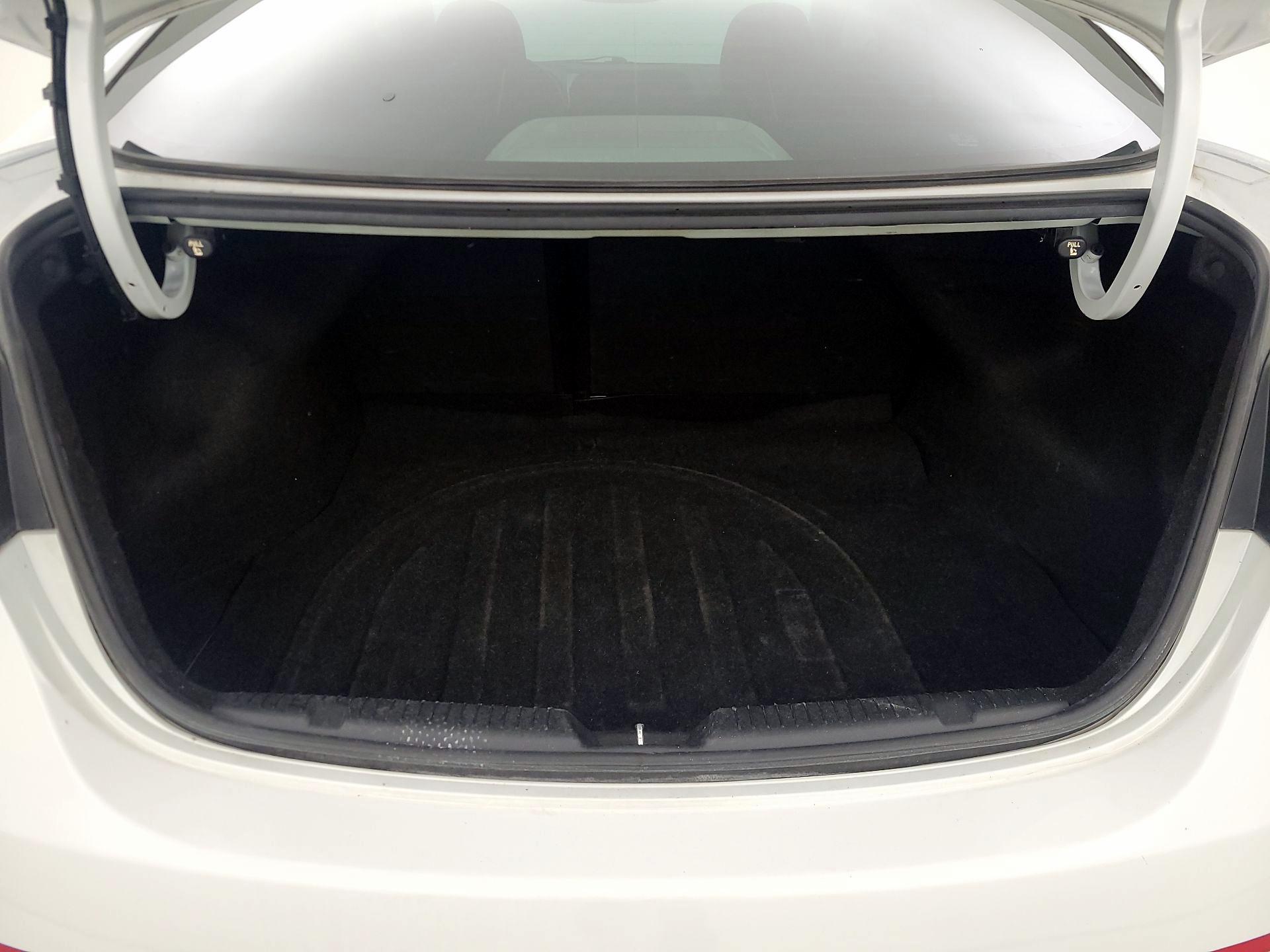 Thumbnail: 2016 Hyundai Elantra - 20