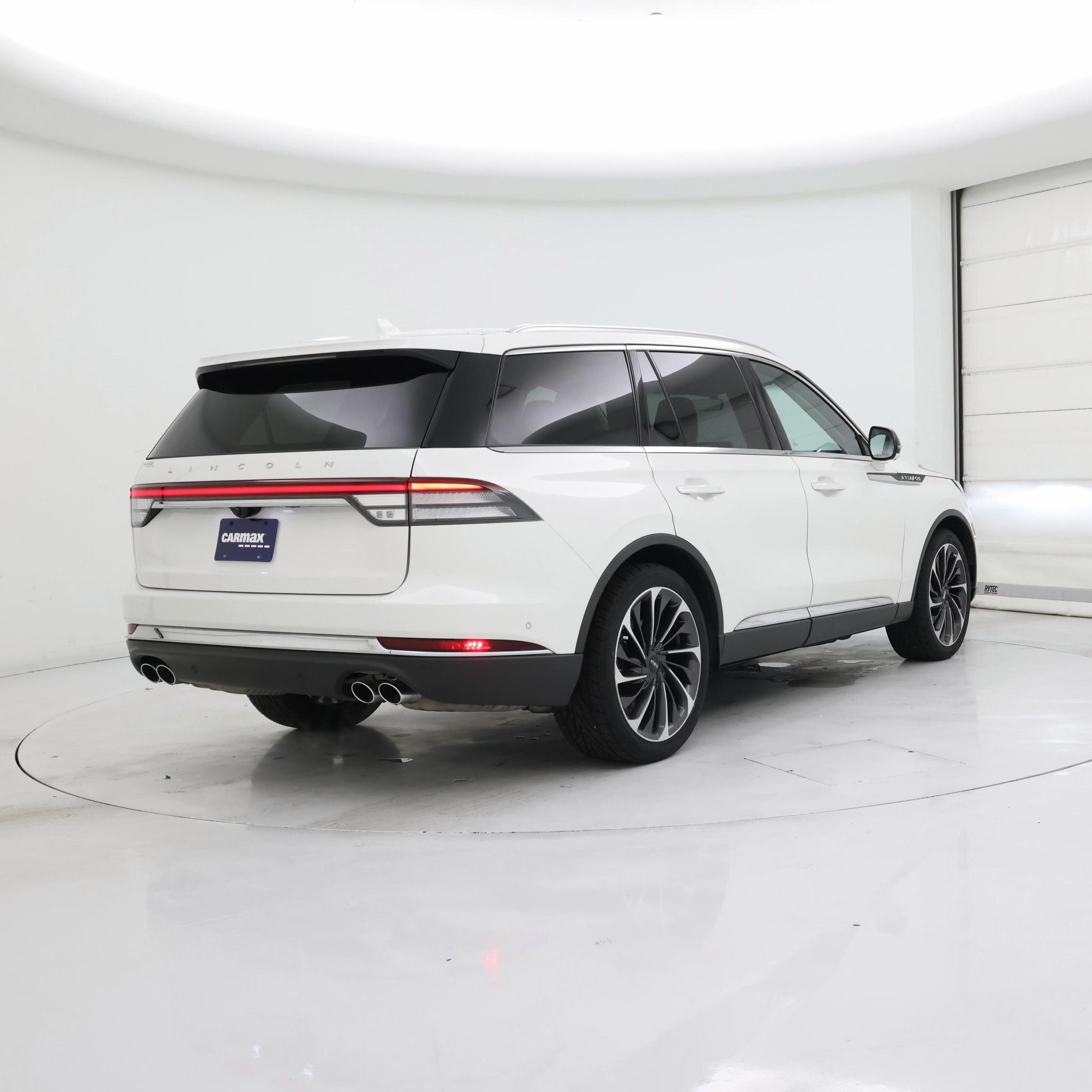 Thumbnail: 2022 Lincoln Aviator - 8