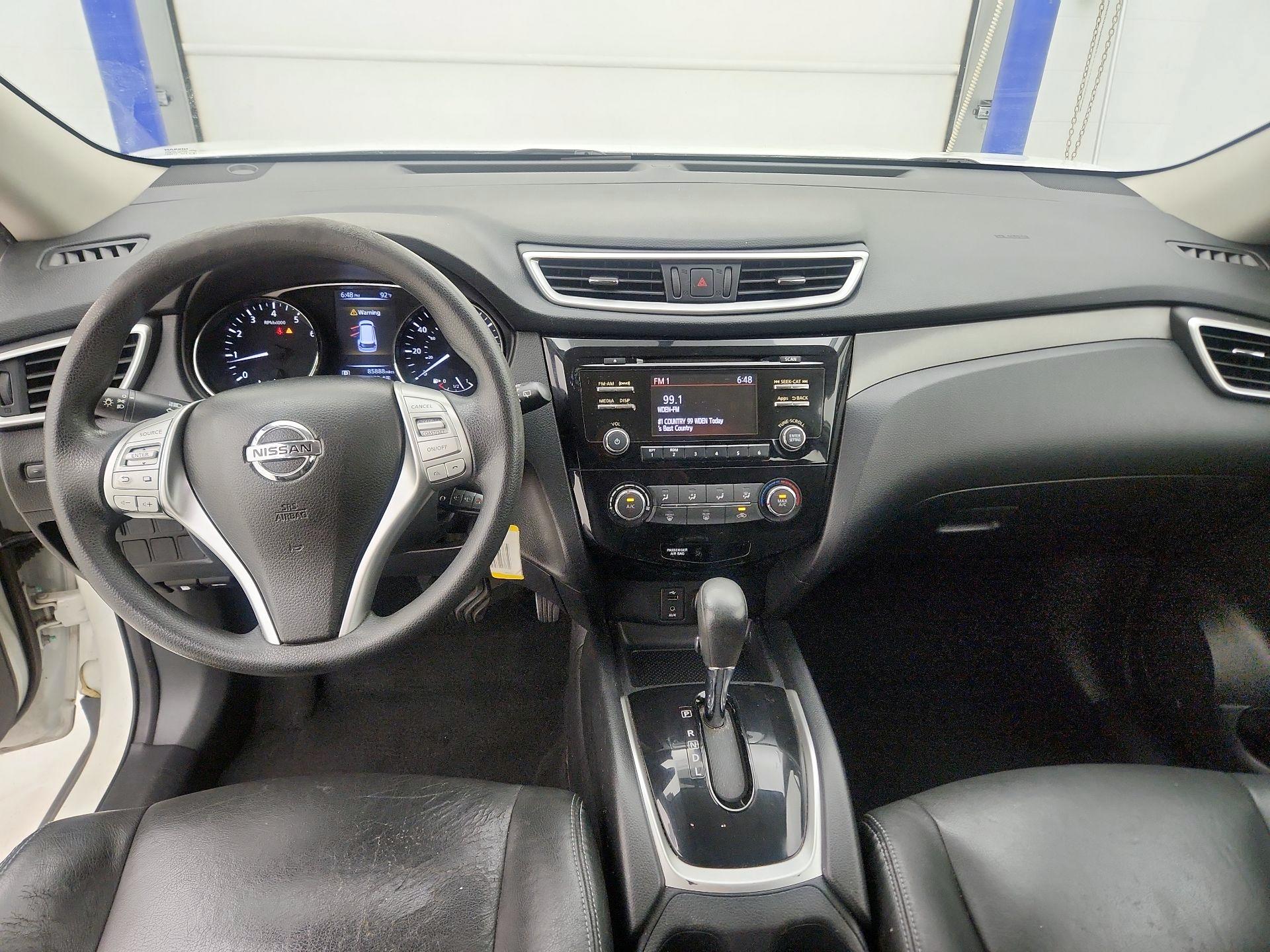 Thumbnail: 2016 Nissan Rogue - 9