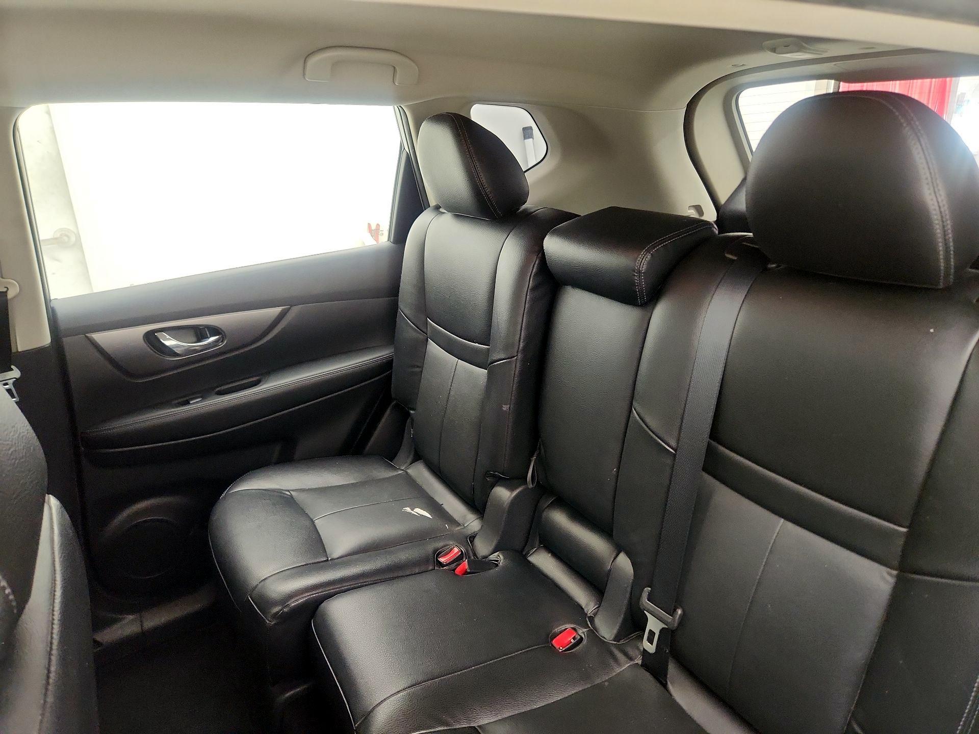 Thumbnail: 2016 Nissan Rogue - 19
