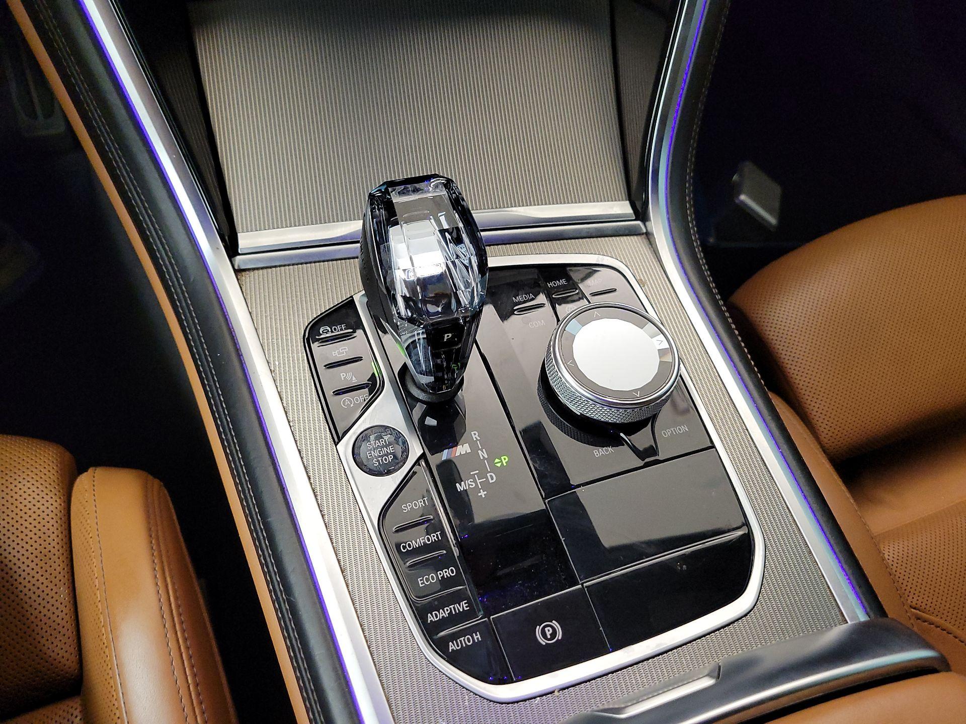 Thumbnail: 2022 BMW 8 Series - 18