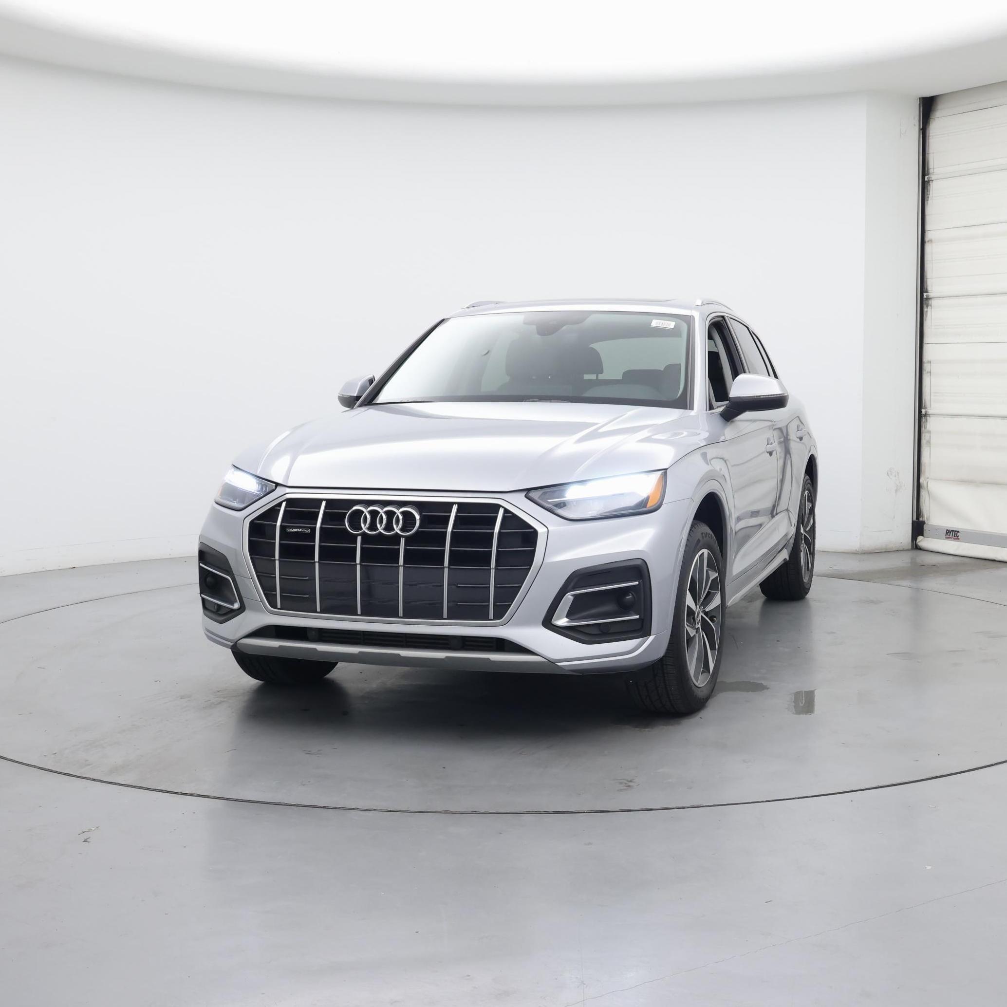 Thumbnail: 2021 Audi Q5 - 4