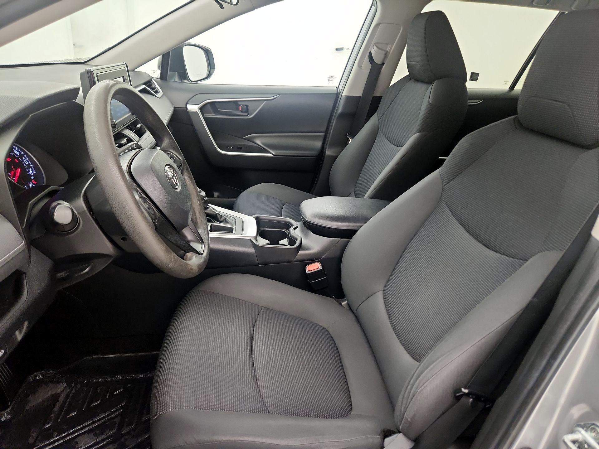 Thumbnail: 2019 Toyota RAV4 - 11