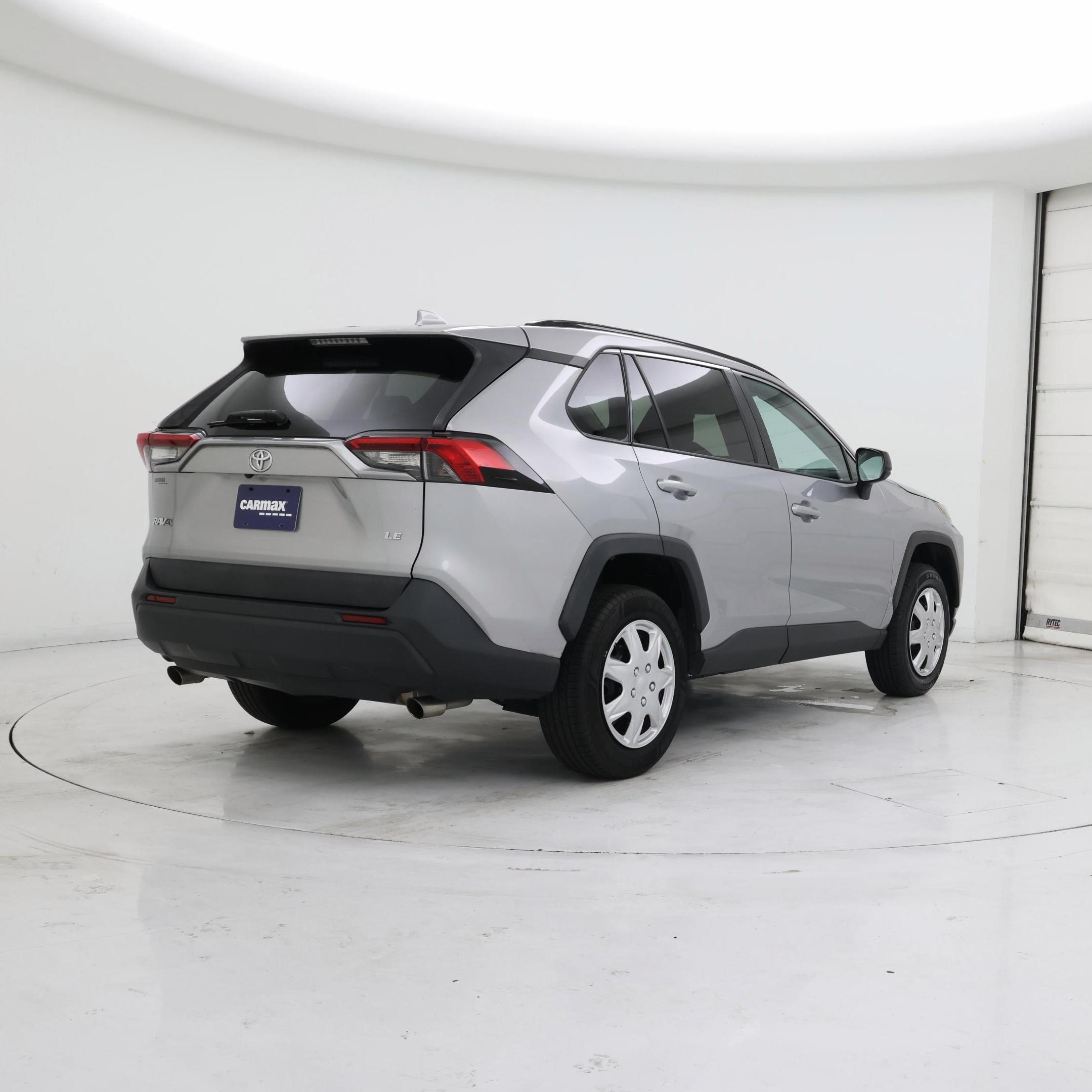 Thumbnail: 2019 Toyota RAV4 - 8