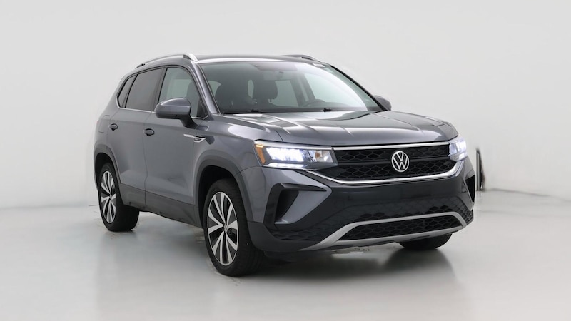 2022 Volkswagen Taos SE Hero Image