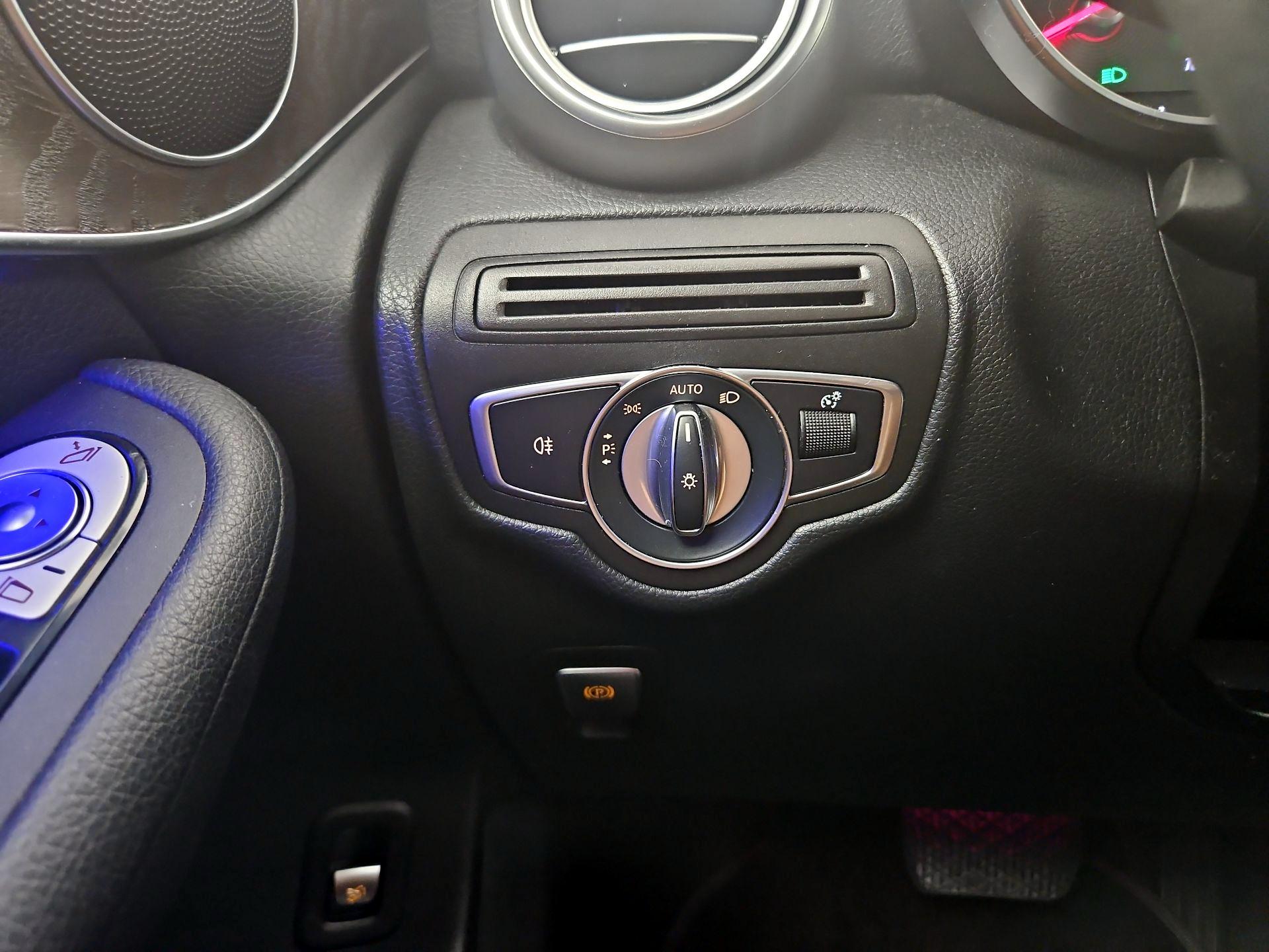 Thumbnail: 2021 Mercedes-Benz GLC - 13