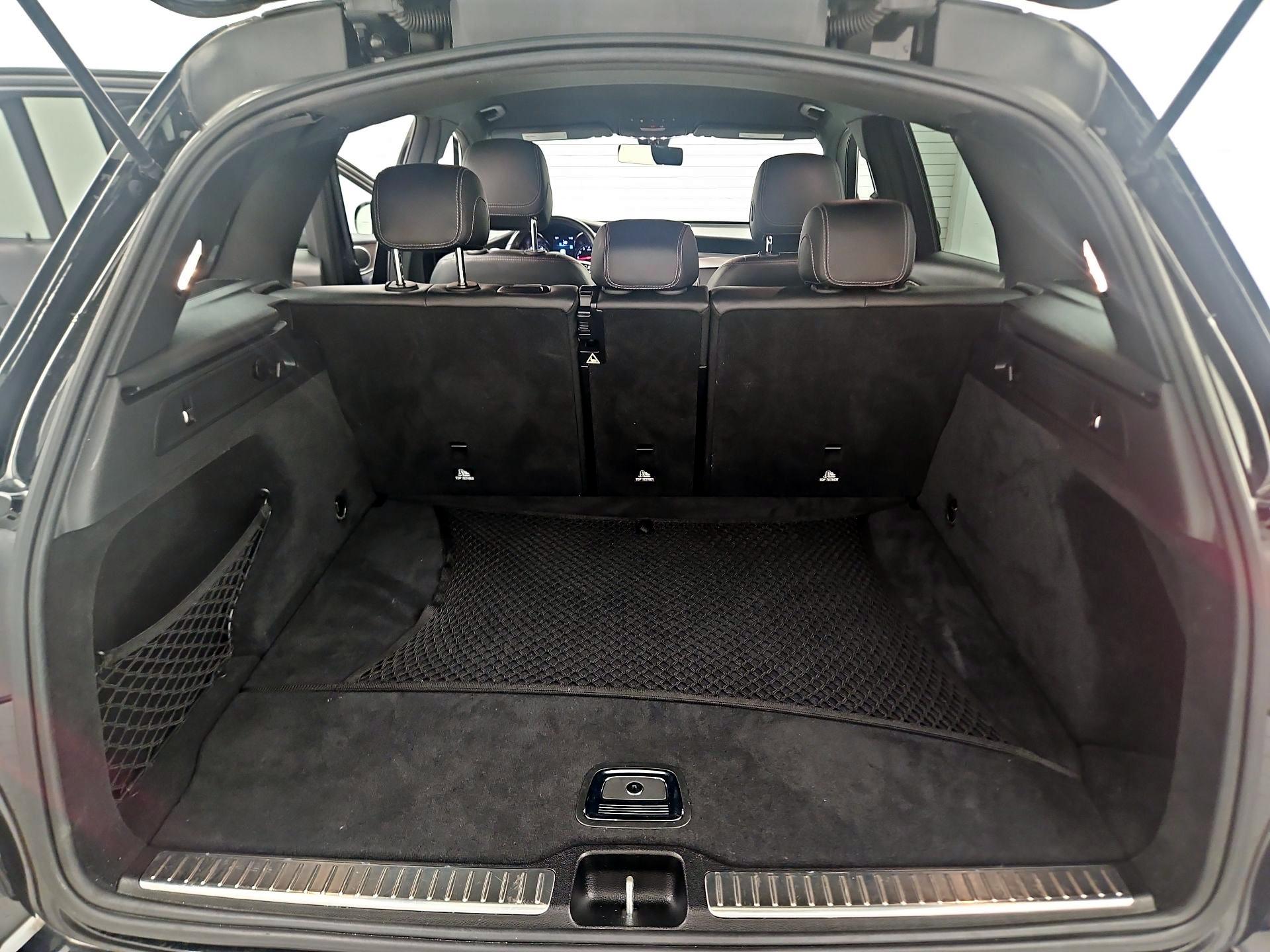 Thumbnail: 2021 Mercedes-Benz GLC - 20