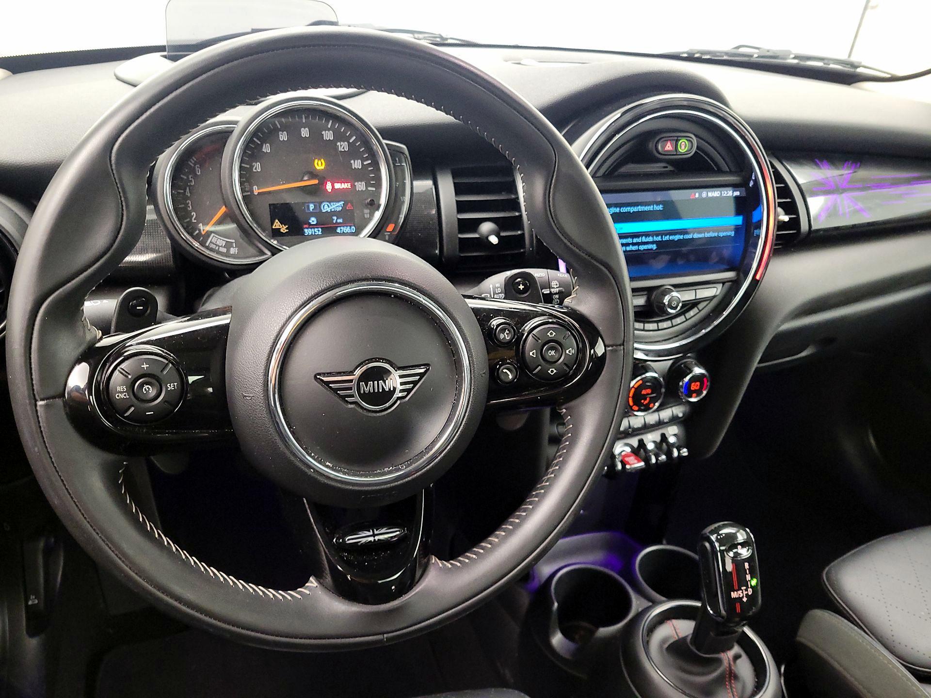 Thumbnail: 2020 MINI Cooper Hardtop - 10