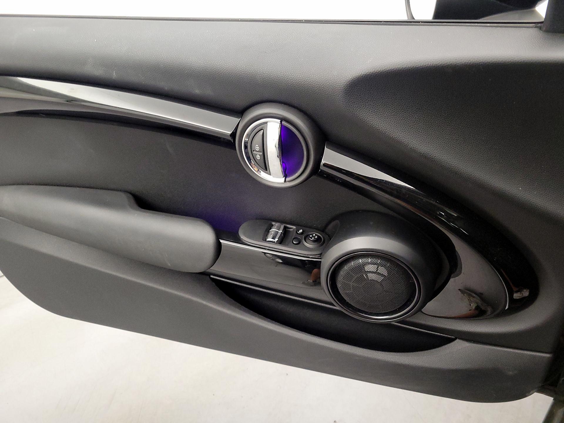 Thumbnail: 2020 MINI Cooper Hardtop - 12